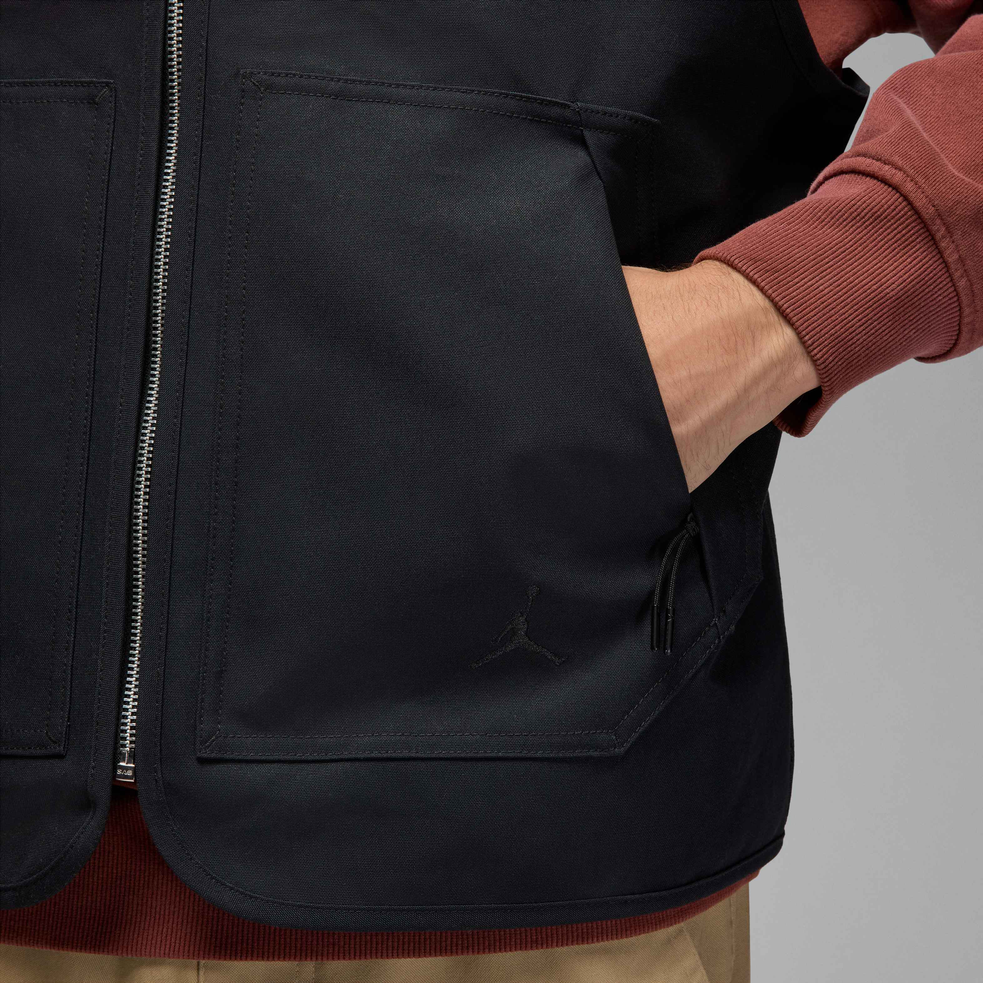 Jordan Essentials image number 3