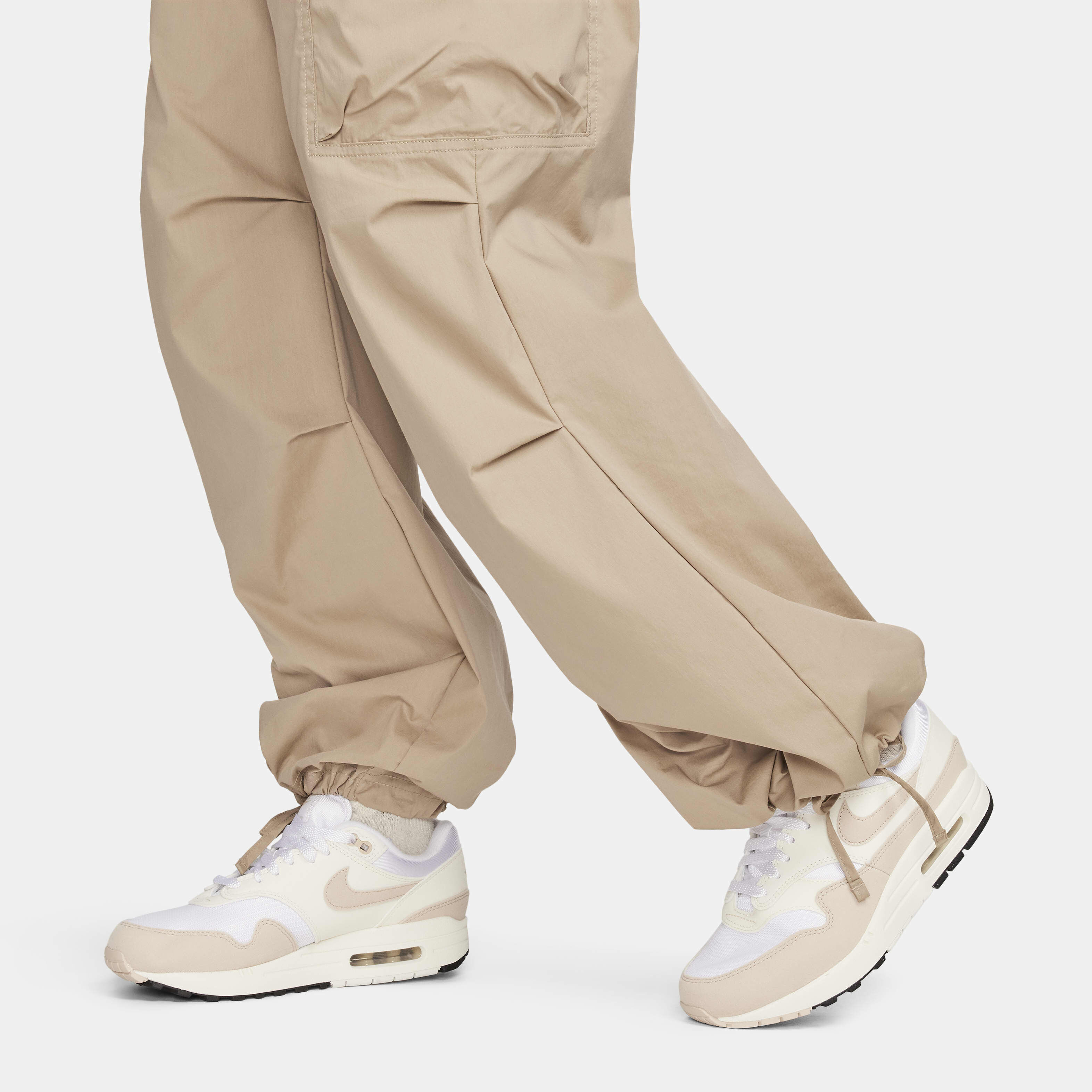 Nike cargo pants womens discount