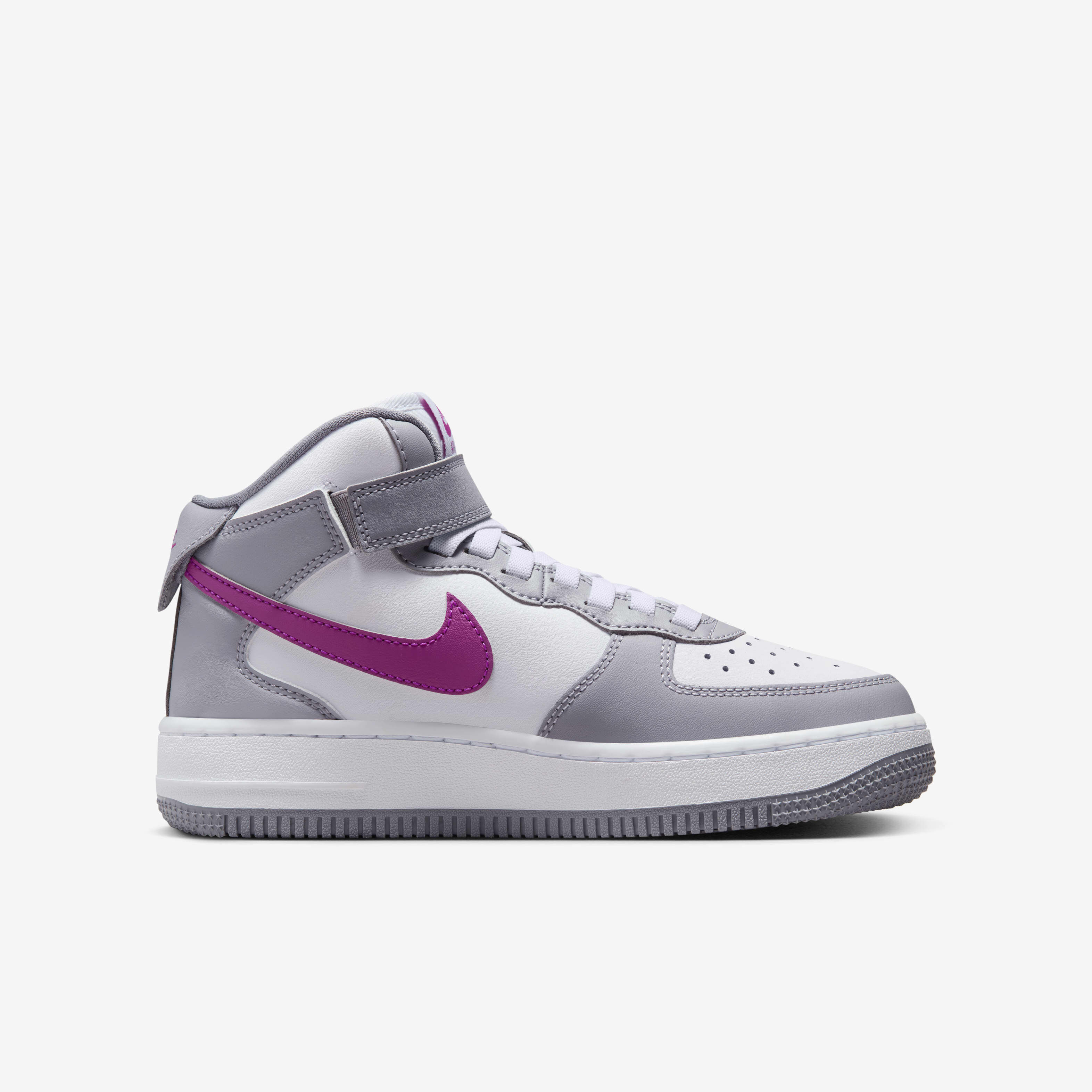 Nike Air Force 1 Mid EasyOn image number 2