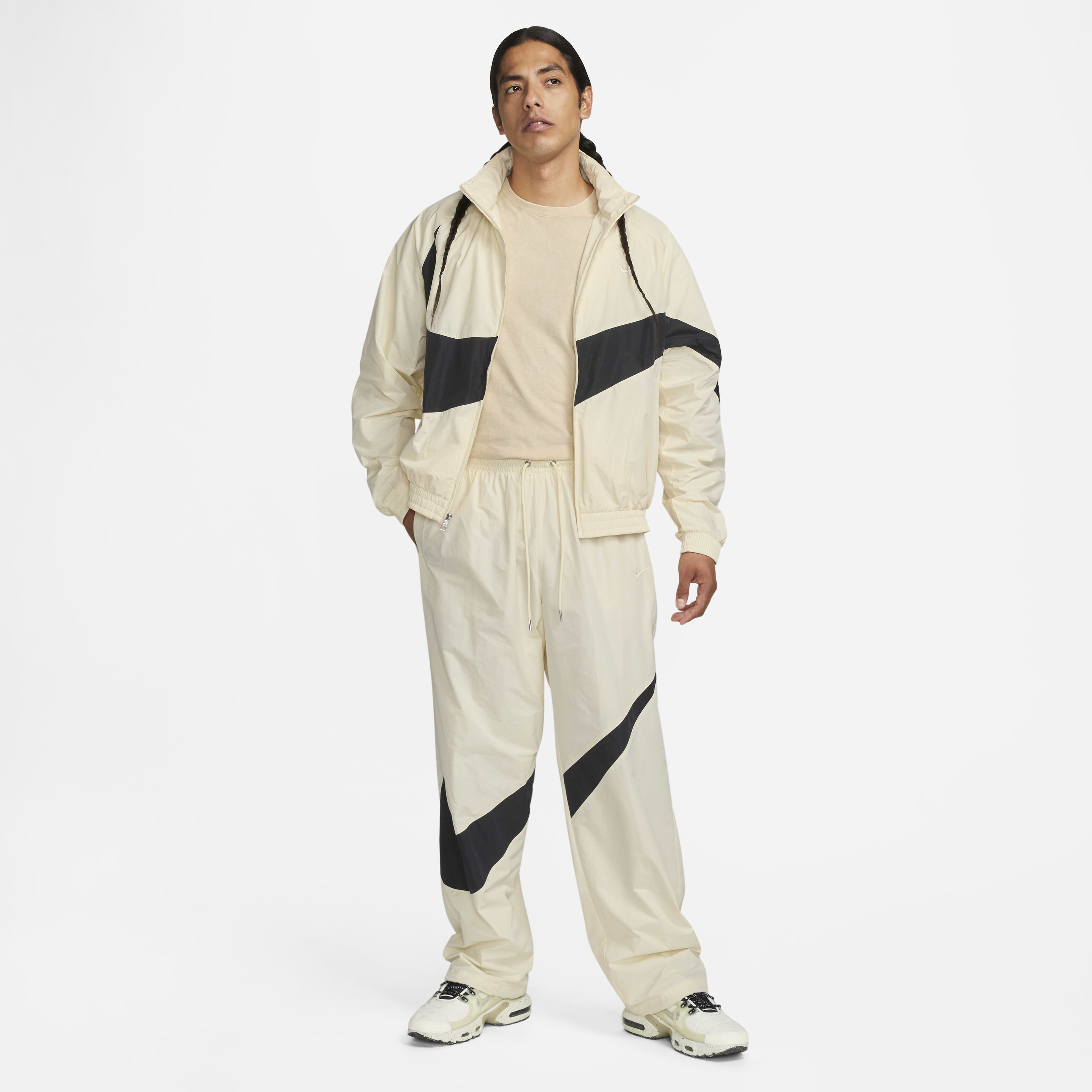 نايكي سووش image number 6