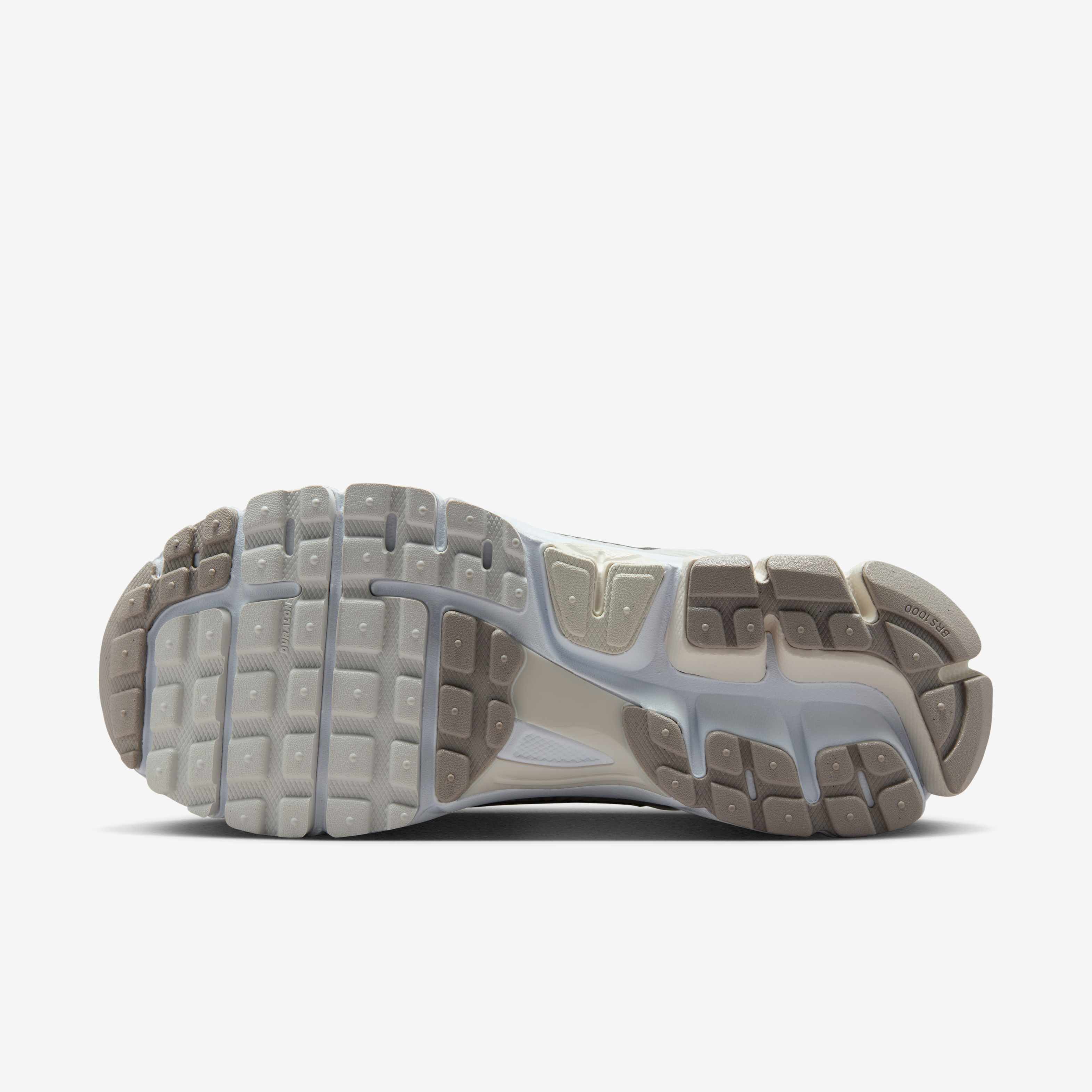 Nike Zoom Vomero 5 image number 1