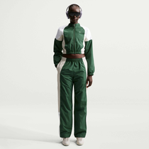 نايكي سبورتسوير