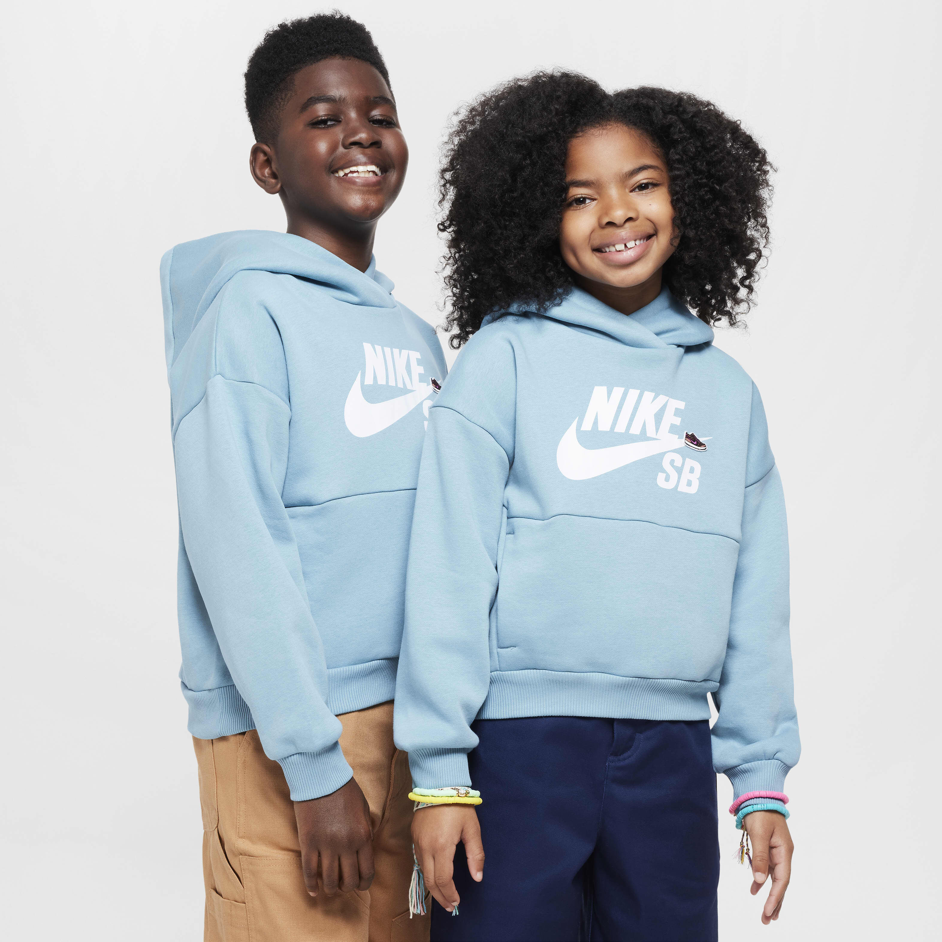 Buy Nike SB Icon Fleece EasyOn Older Kids' Oversized Pullover Hoodie -  Denim Turquoise/White | Nike Saudi Official