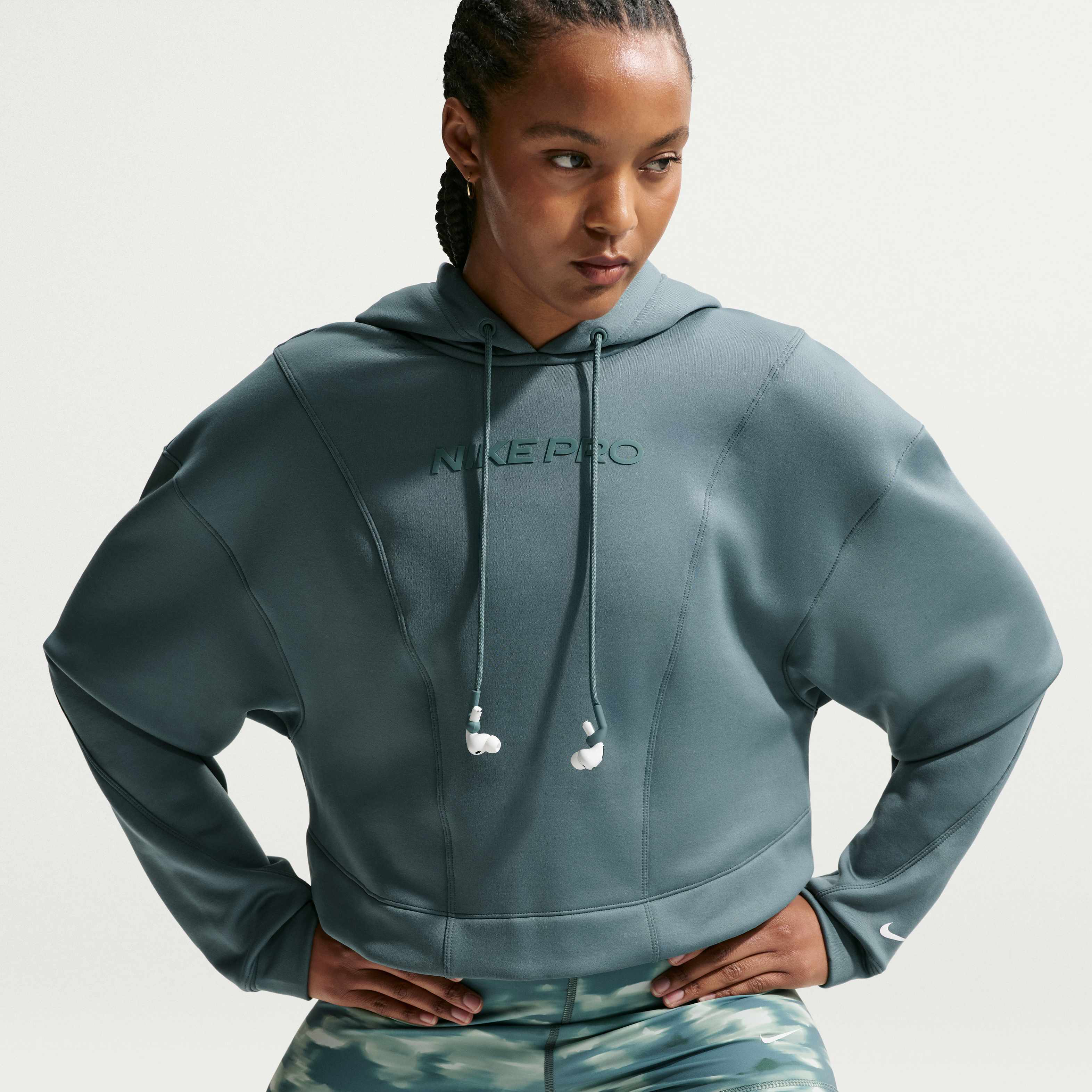 Nike Pro image number 2
