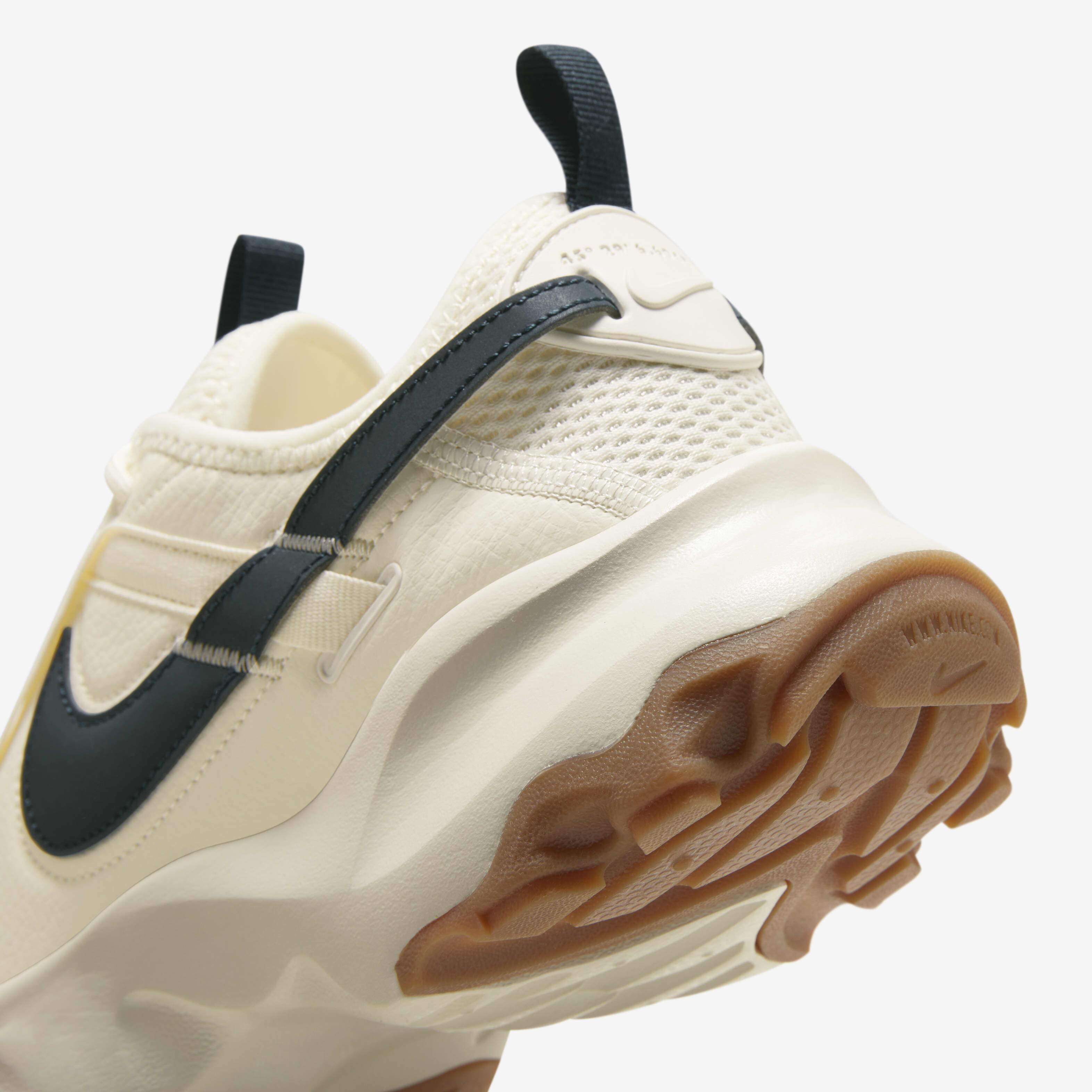 大人気！NIKE TC7900/Pale Ivory Armory Navy Nike TC 7900 - Pale Ivory/ Armory Navy - Gum Light Brown