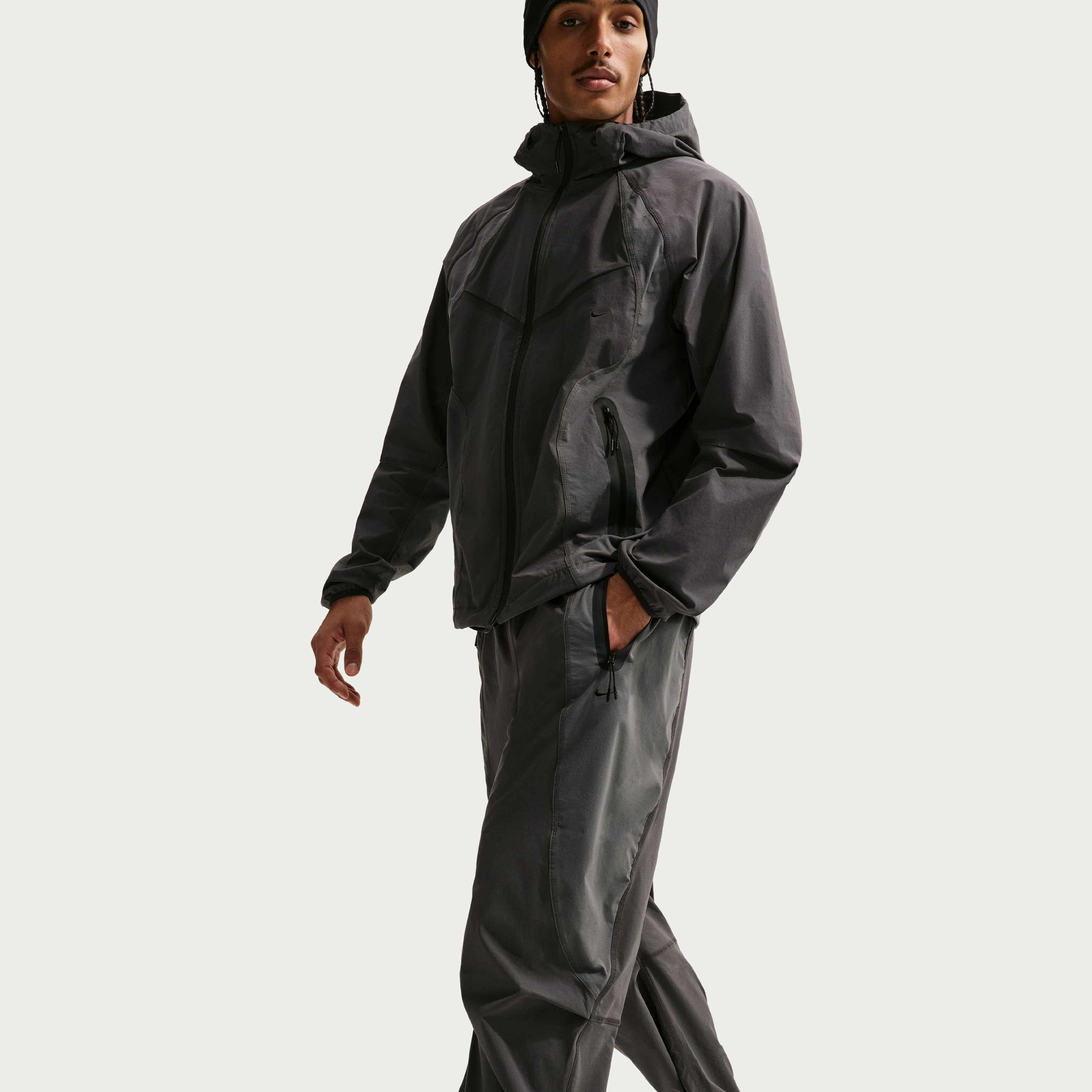 نايكي تك image number 3