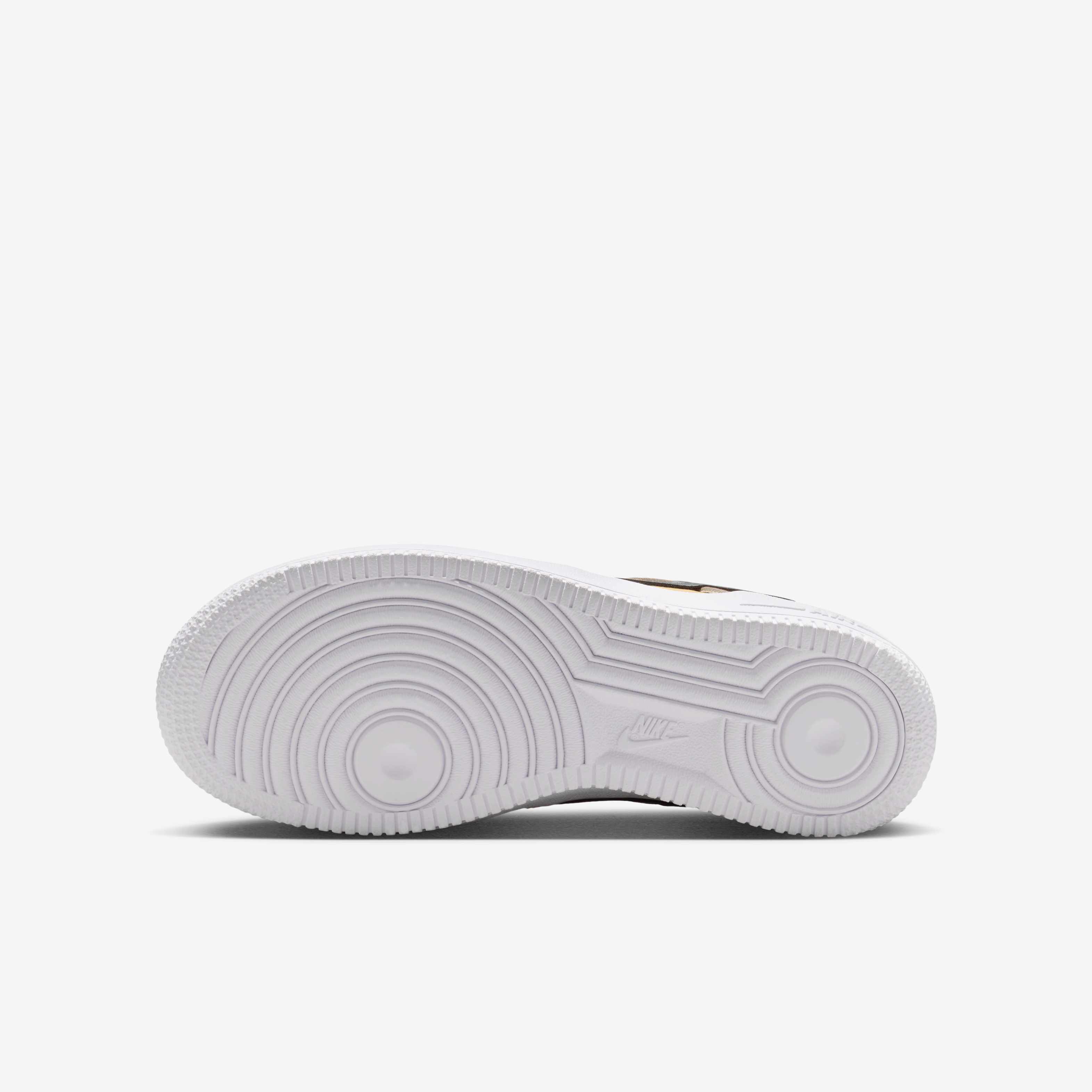 Nike Air Force 1 image number 1