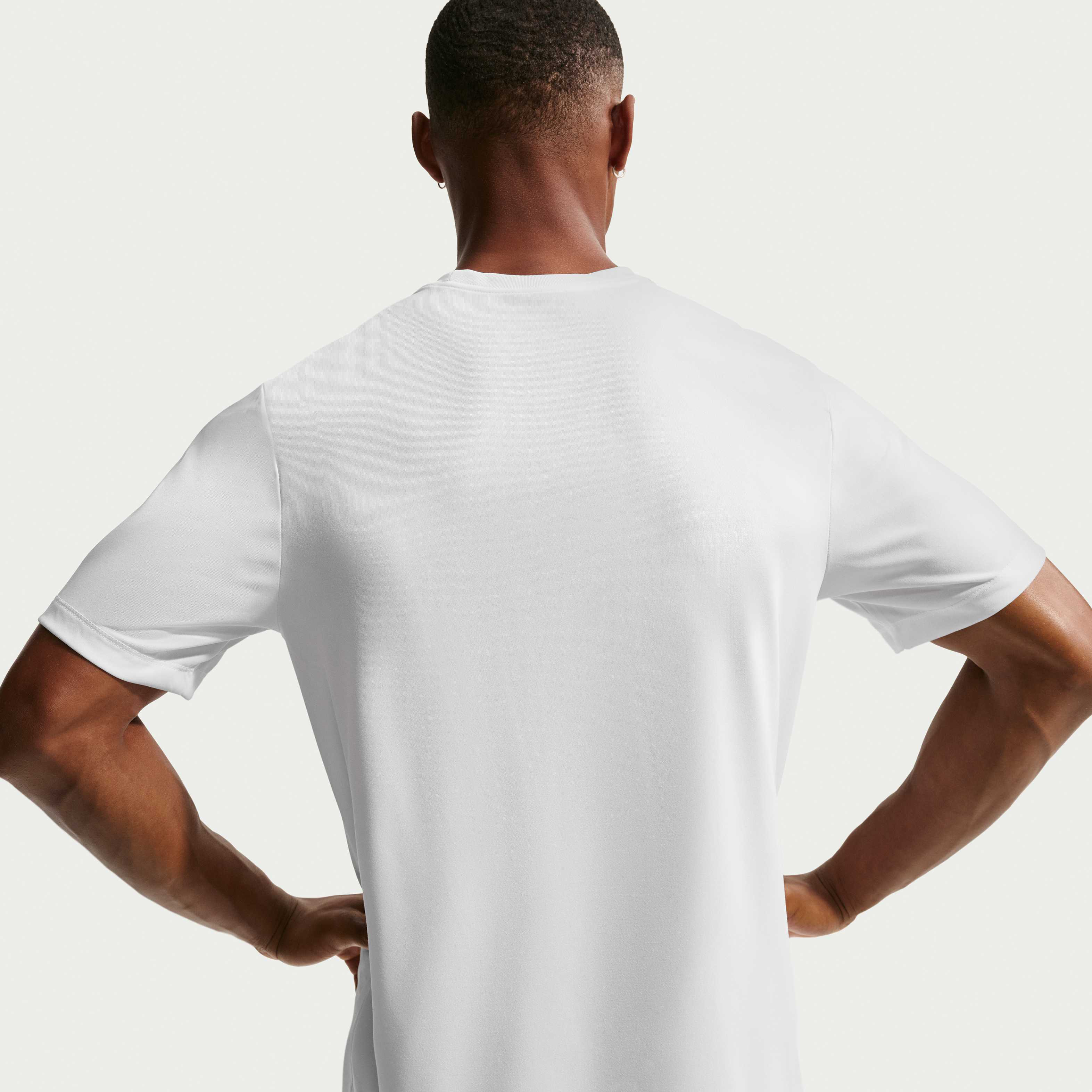 Nike Dri-FIT Legend image number 1