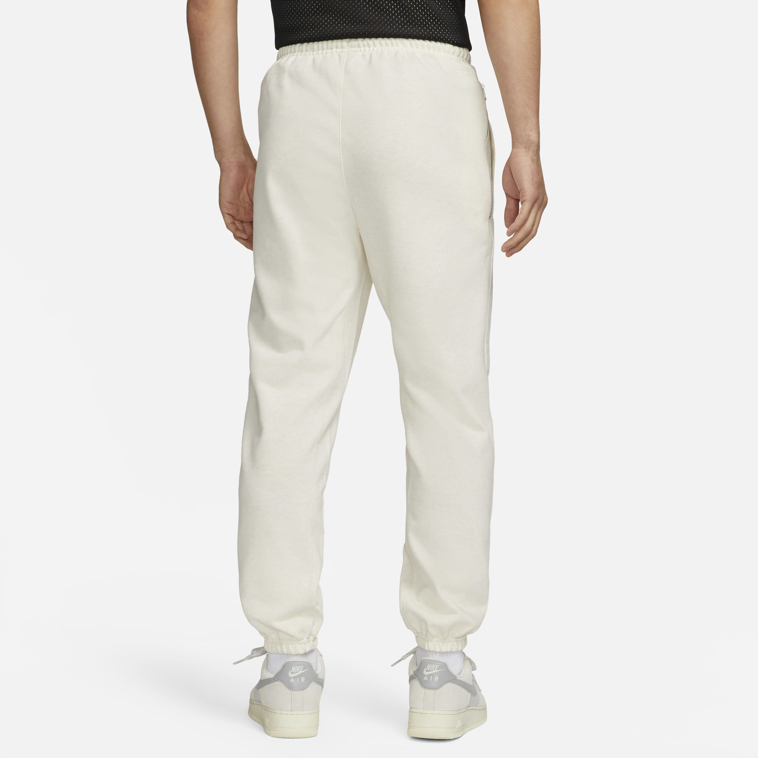 Nike Standard Issue image number 1