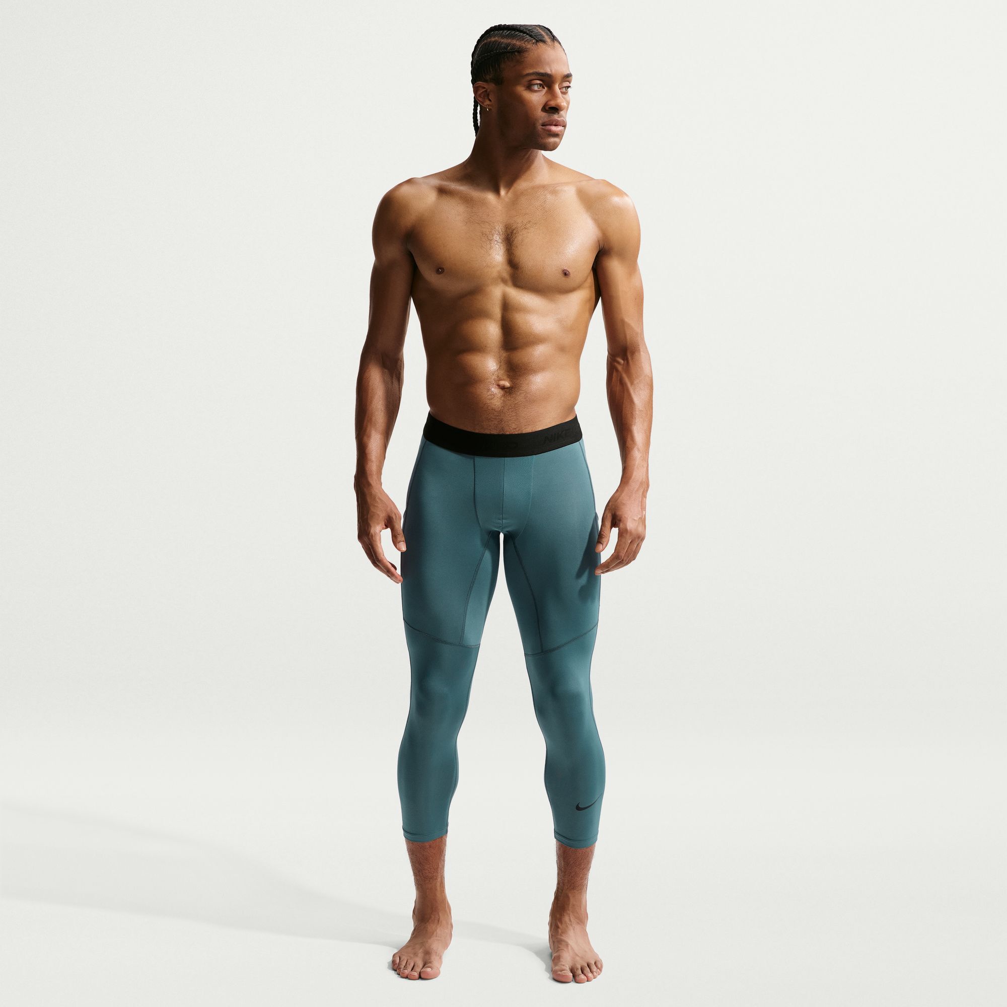 Nike Pro image number 0