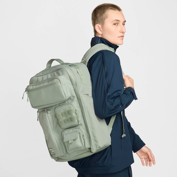 Buy Nike Utility Elite Backpack (37L) - Jade Horizon/Jade Horizon/Oil Green @ Nike Saudi Buy Nike Utility Elite Backpack (37L) - Jade Horizon/Jade Horizon/Oil Green @ Nike Saudi