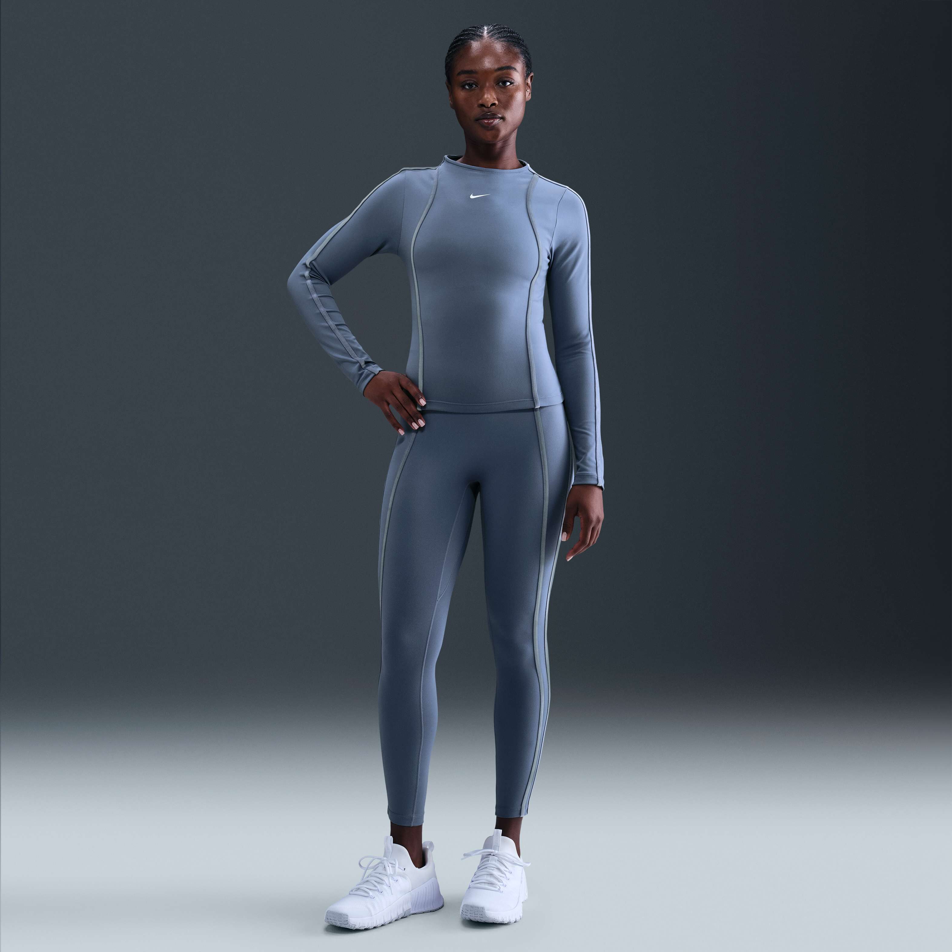 نايكي ون فيتد image number 3