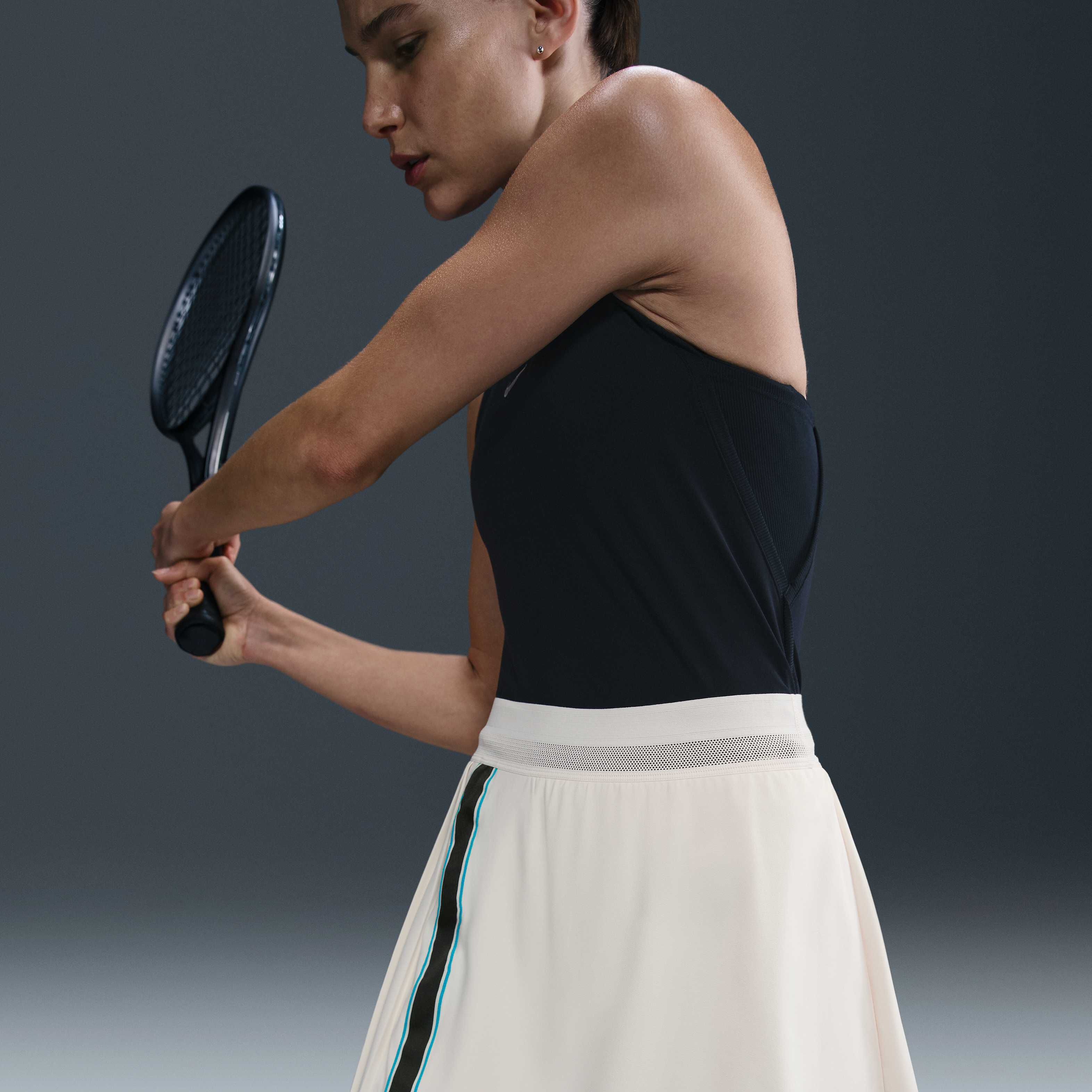 NikeCourt Slam image number 4