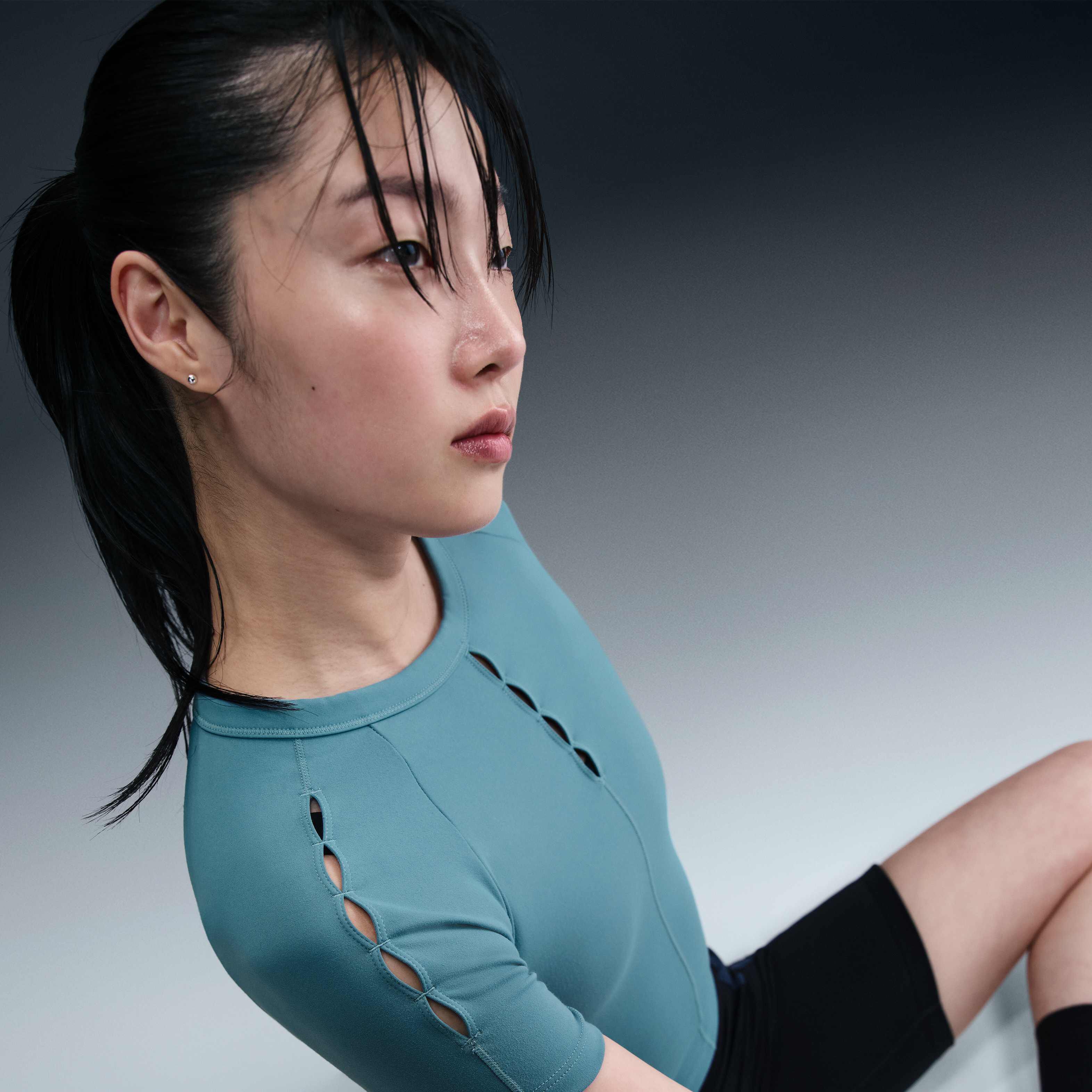 نايكي ون فيتد image number 2