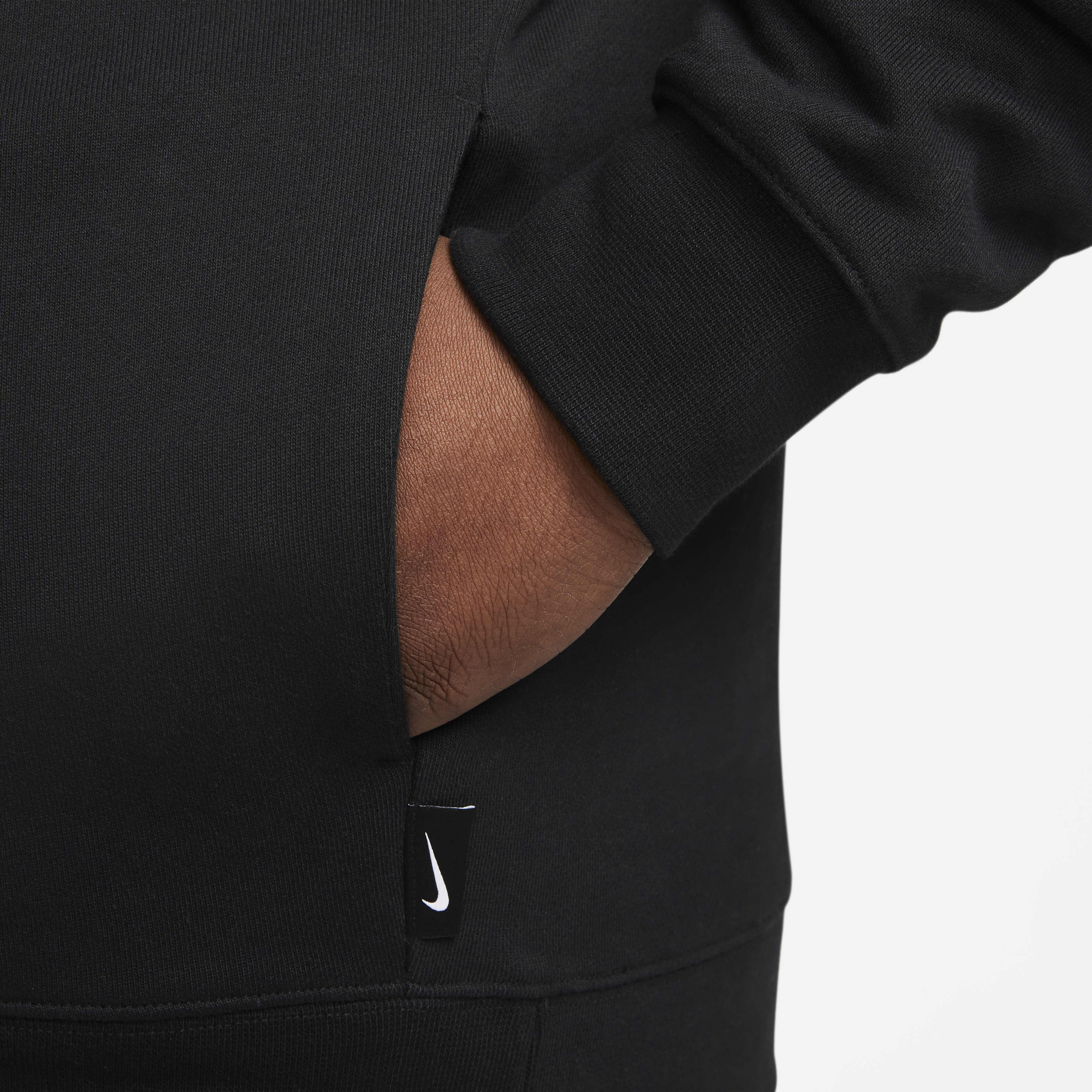 نايكي سووش image number 11