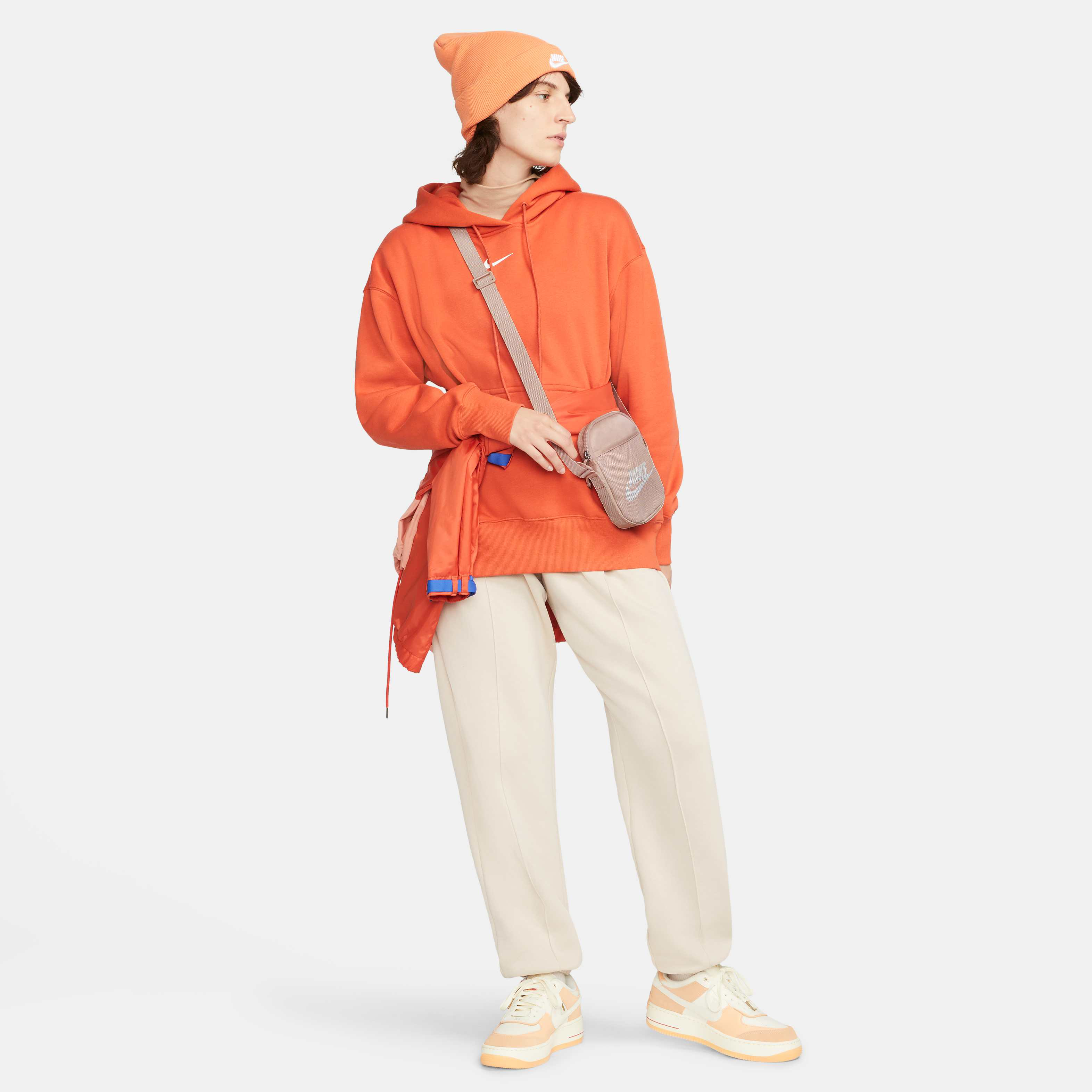 Nike Heritage image number 8