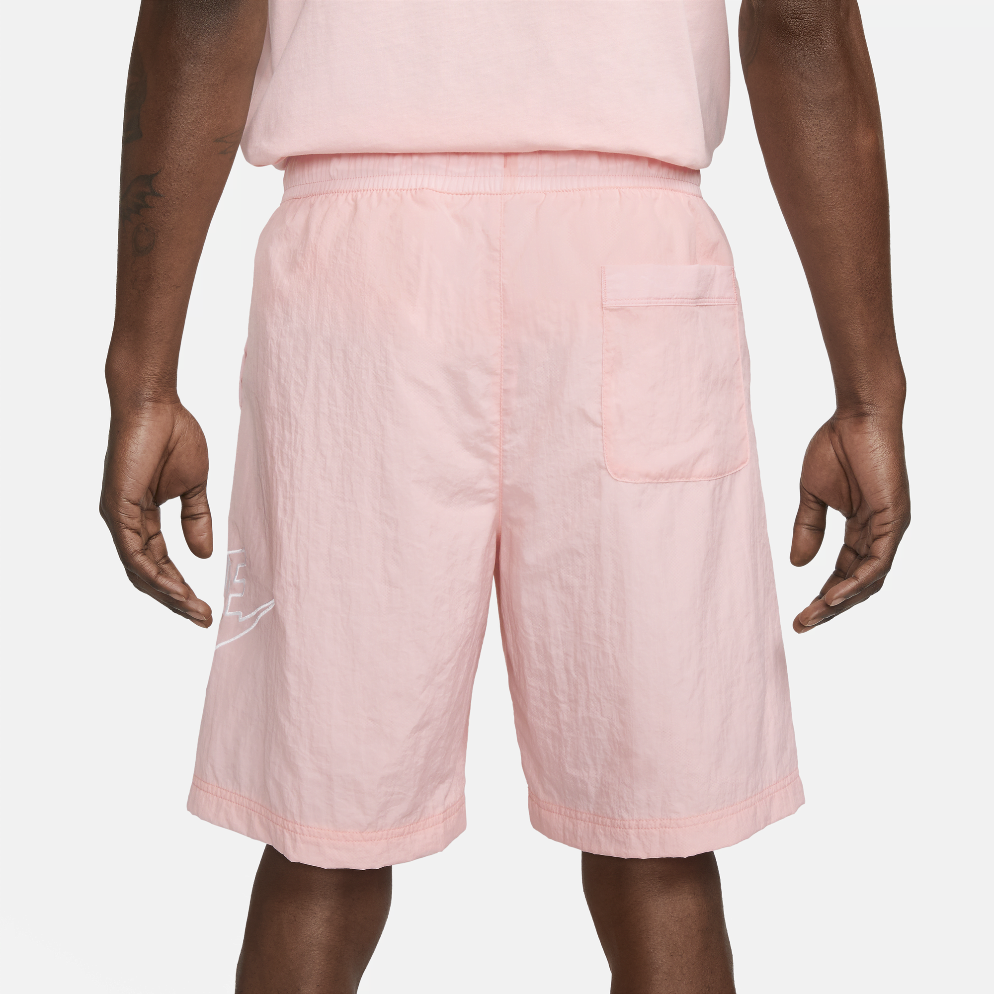 Shop Sportswear Alumni Men s Woven Flow Shorts Nike KSA