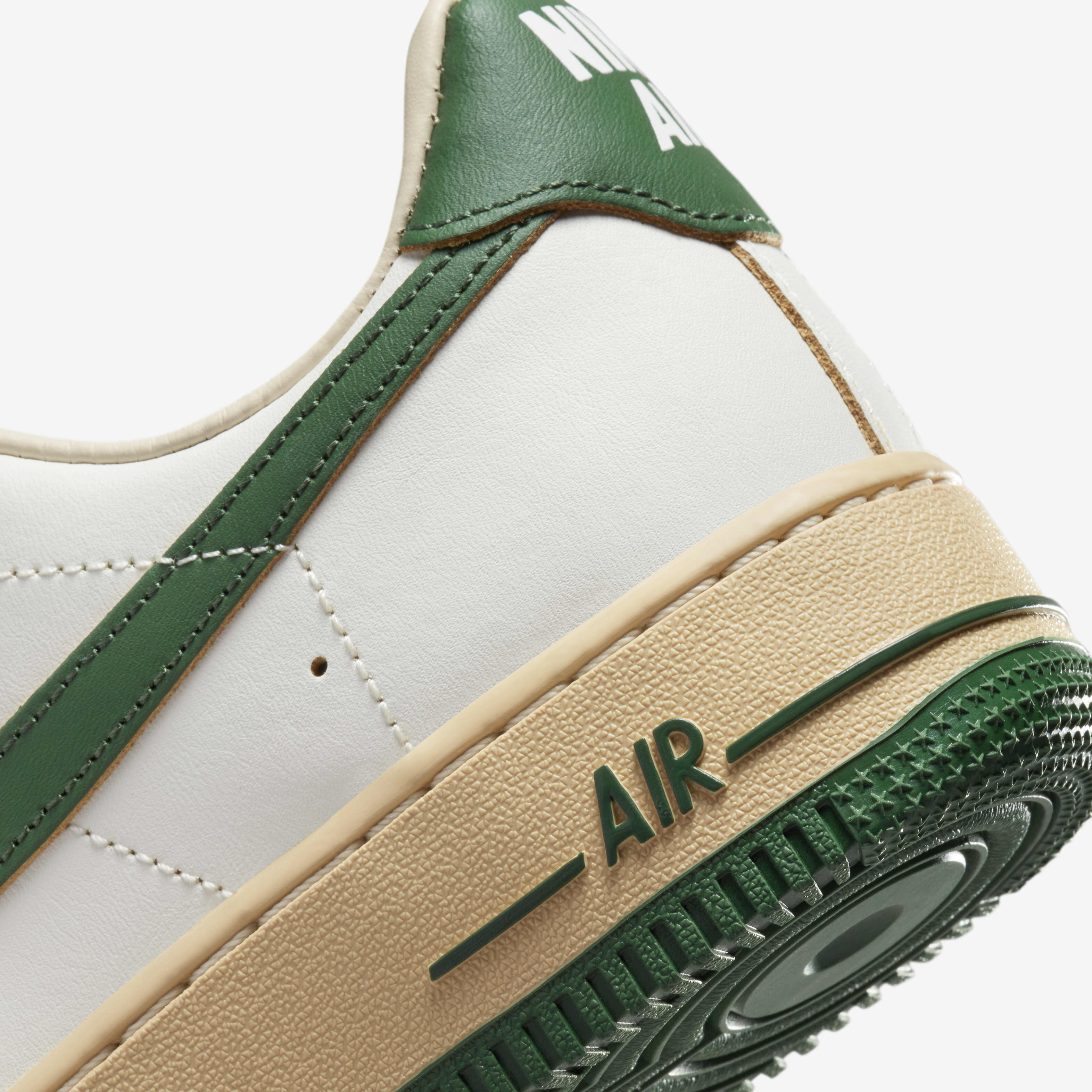 国内配送 NIKE W AIR FORCE 1 '07 SAIL /SESAME-VINTAGE GREEN FZ3597-133 Nike Air Force 1 '07 Sail Vintage Green Sesame