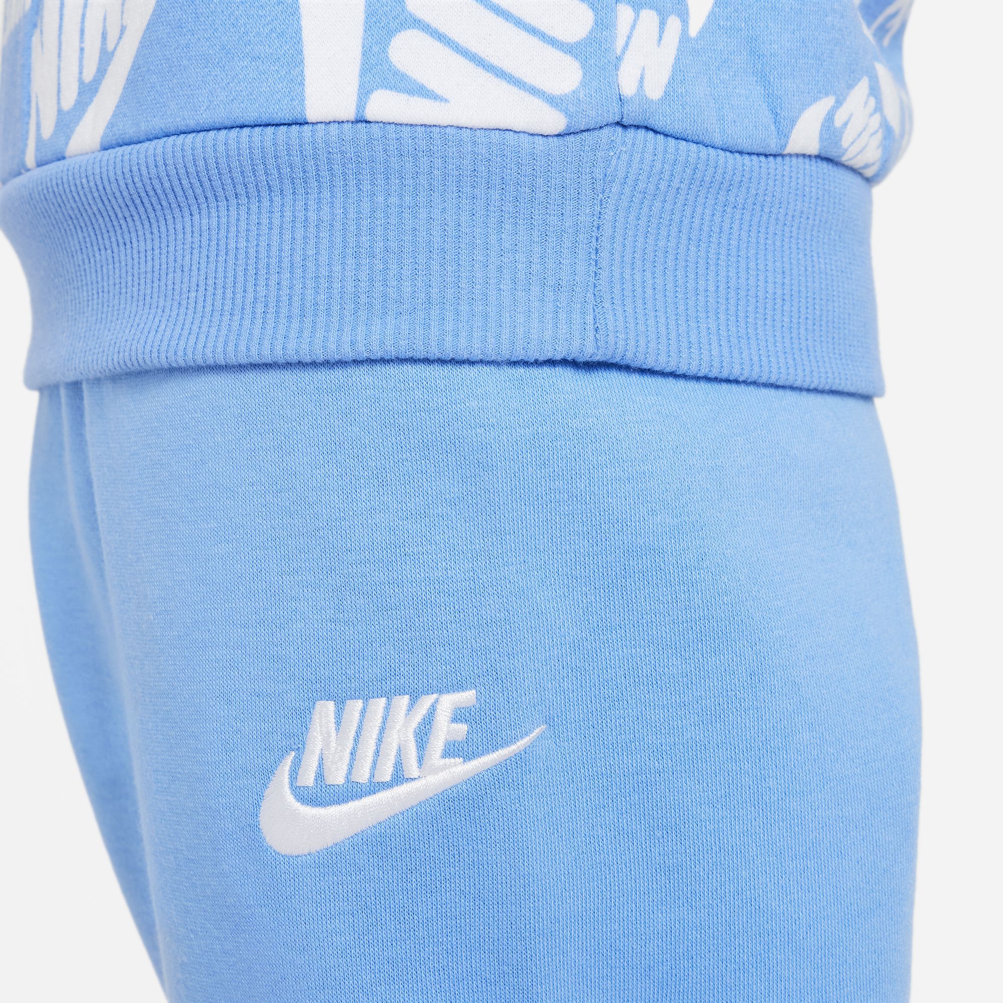 Nike Sportswear Club Printed Set image number 2