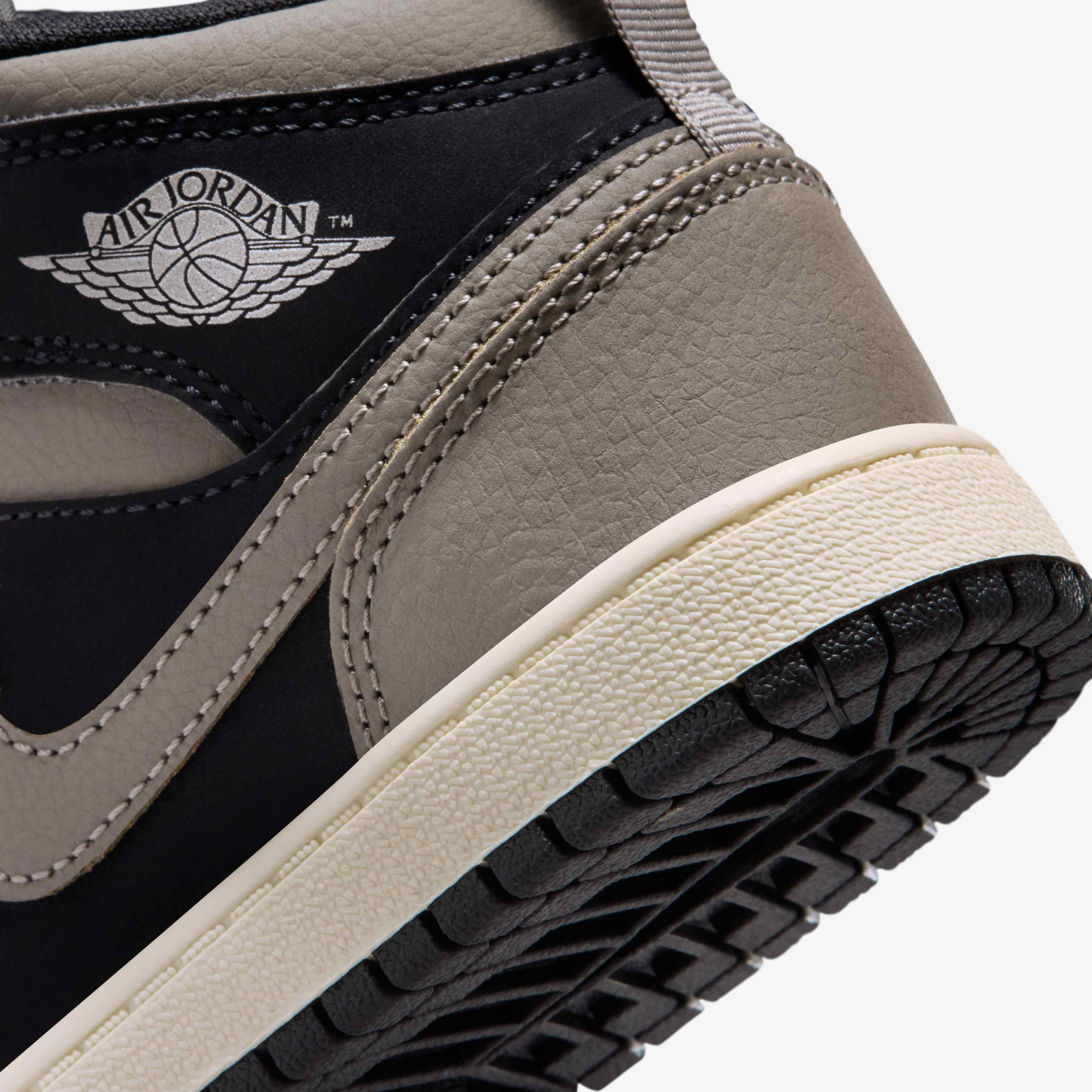 Jordan 1 Mid SE image number 7