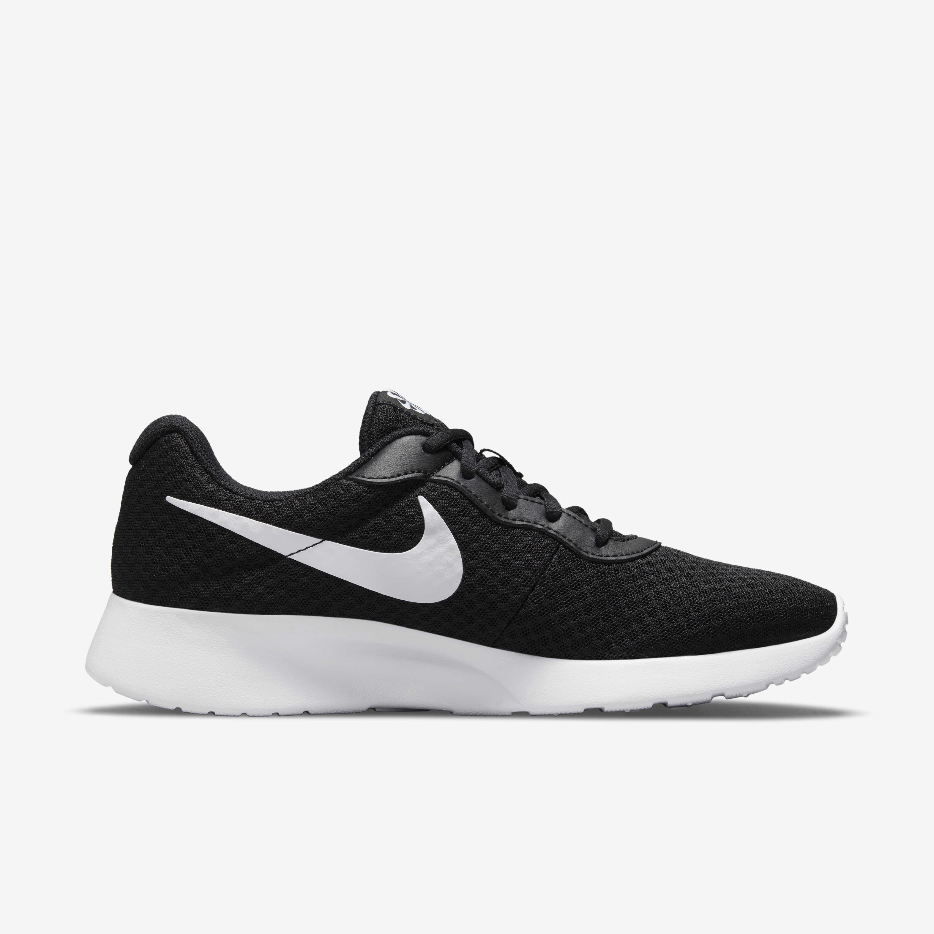 Buy Nike Tanjun Women s Shoes Nike Saudi Official
