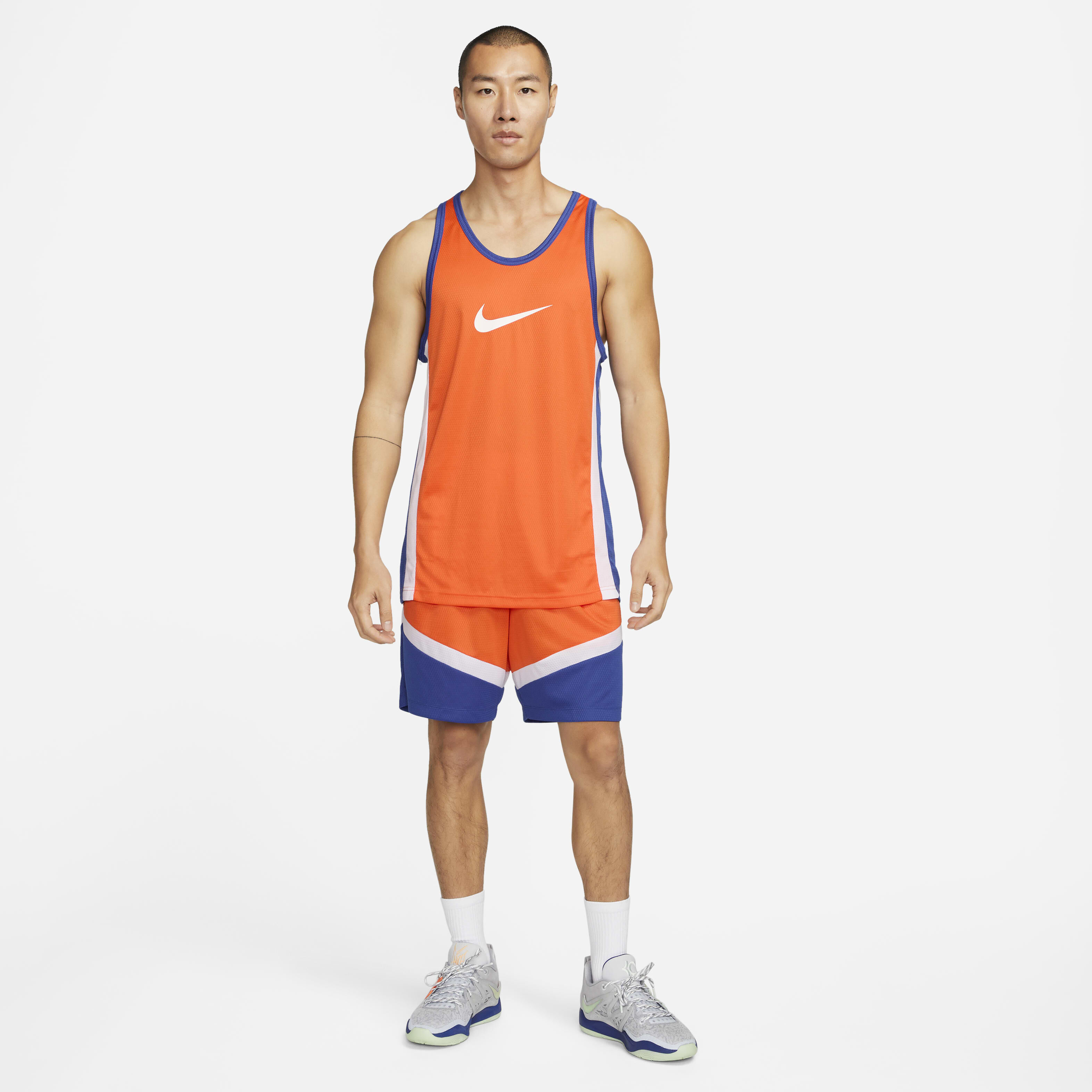 Nike Icon image number 3