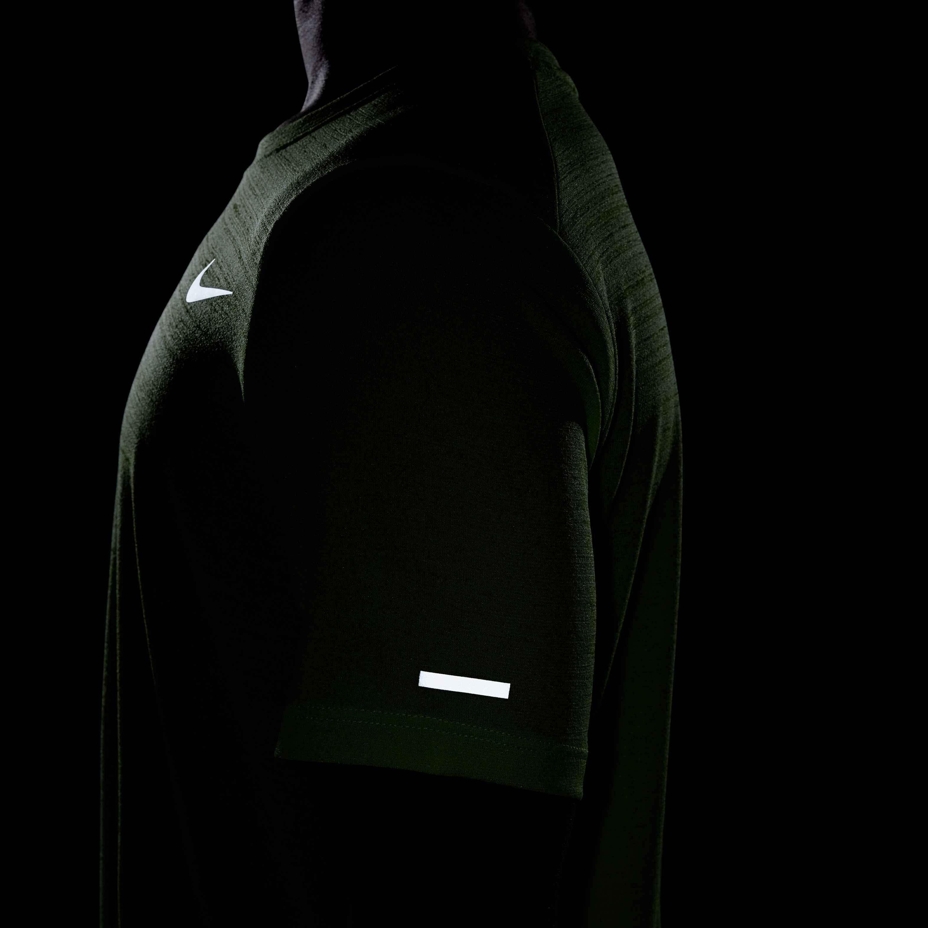 Nike Dri-FIT Miler image number 6