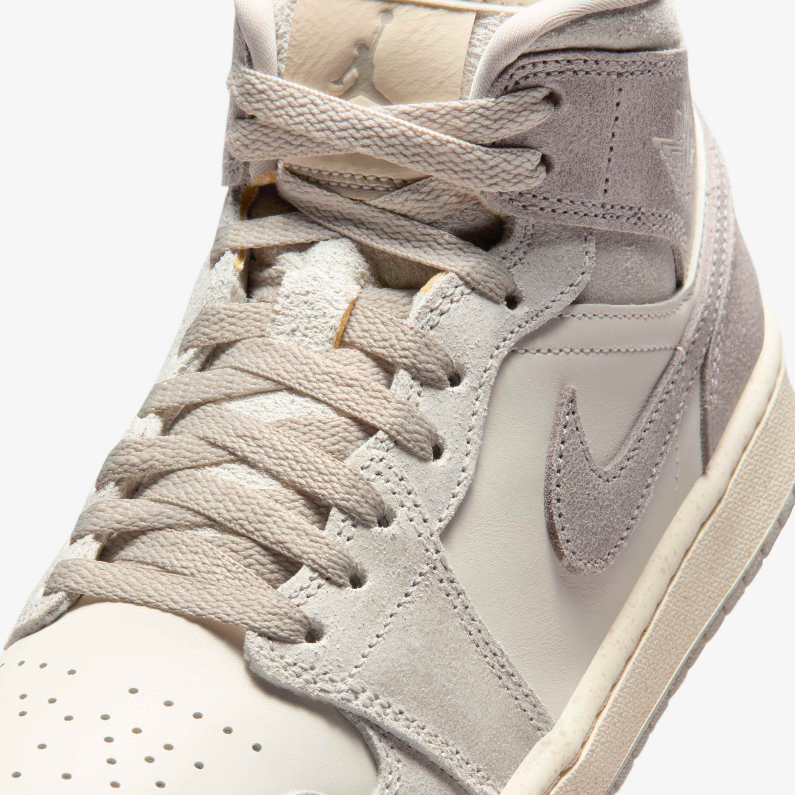 Air Jordan 1 Mid SE image number 6