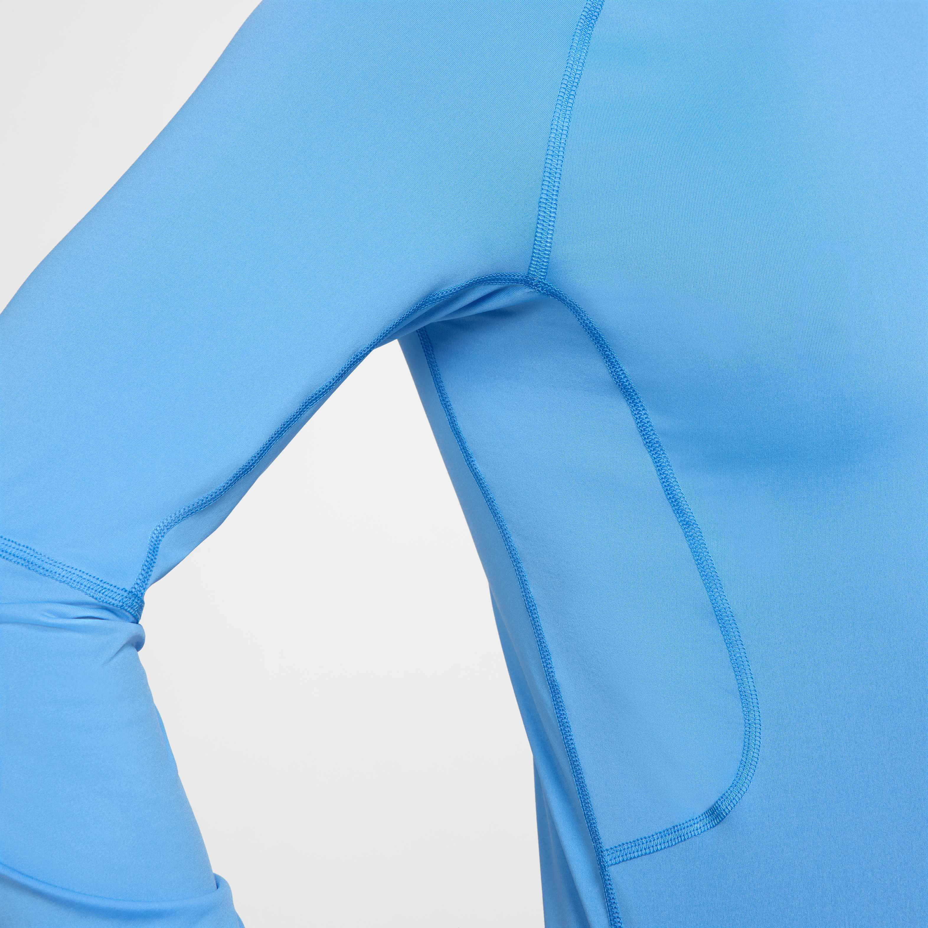 نايكي برو image number 3