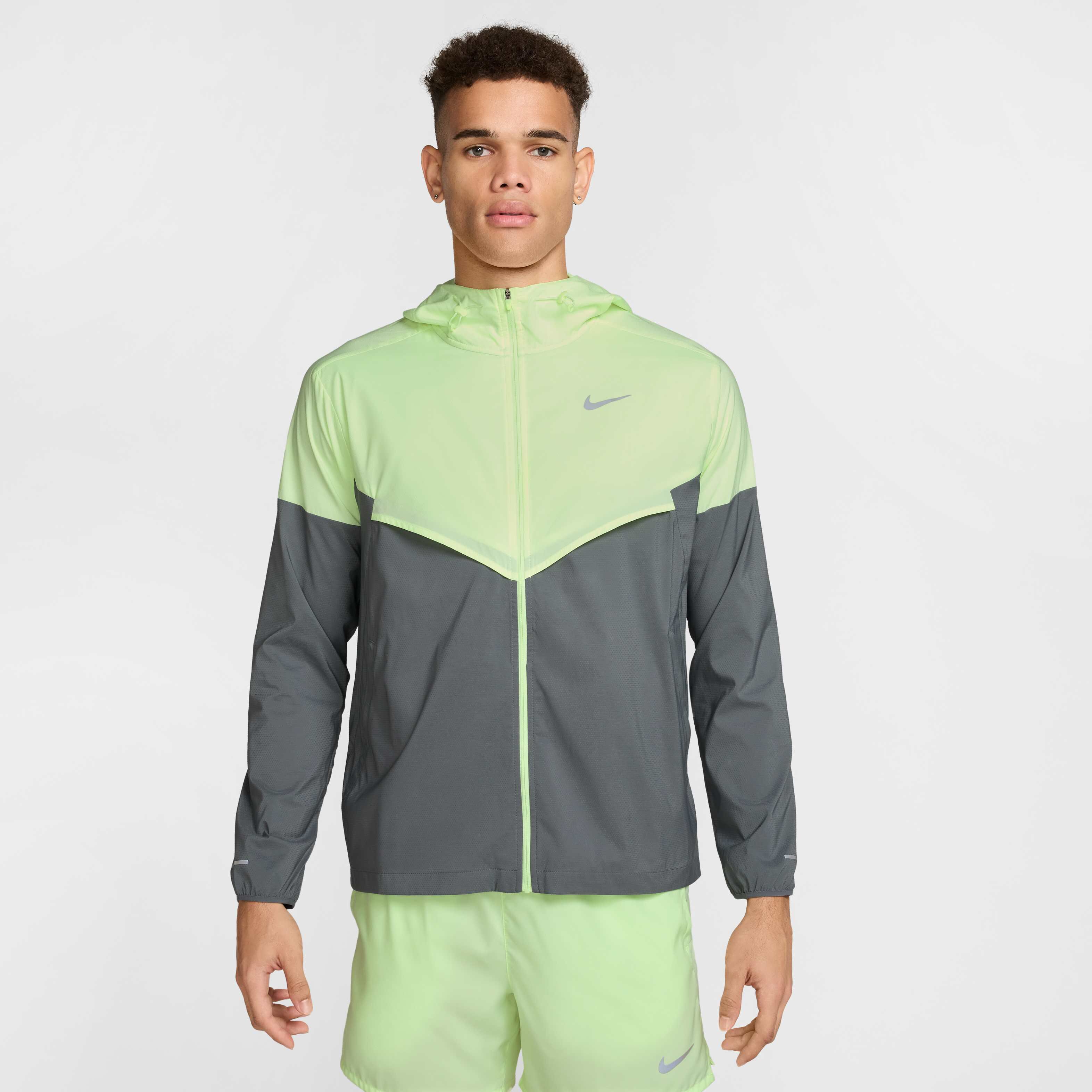 Nike Impossibly Light Windrunner image number 0