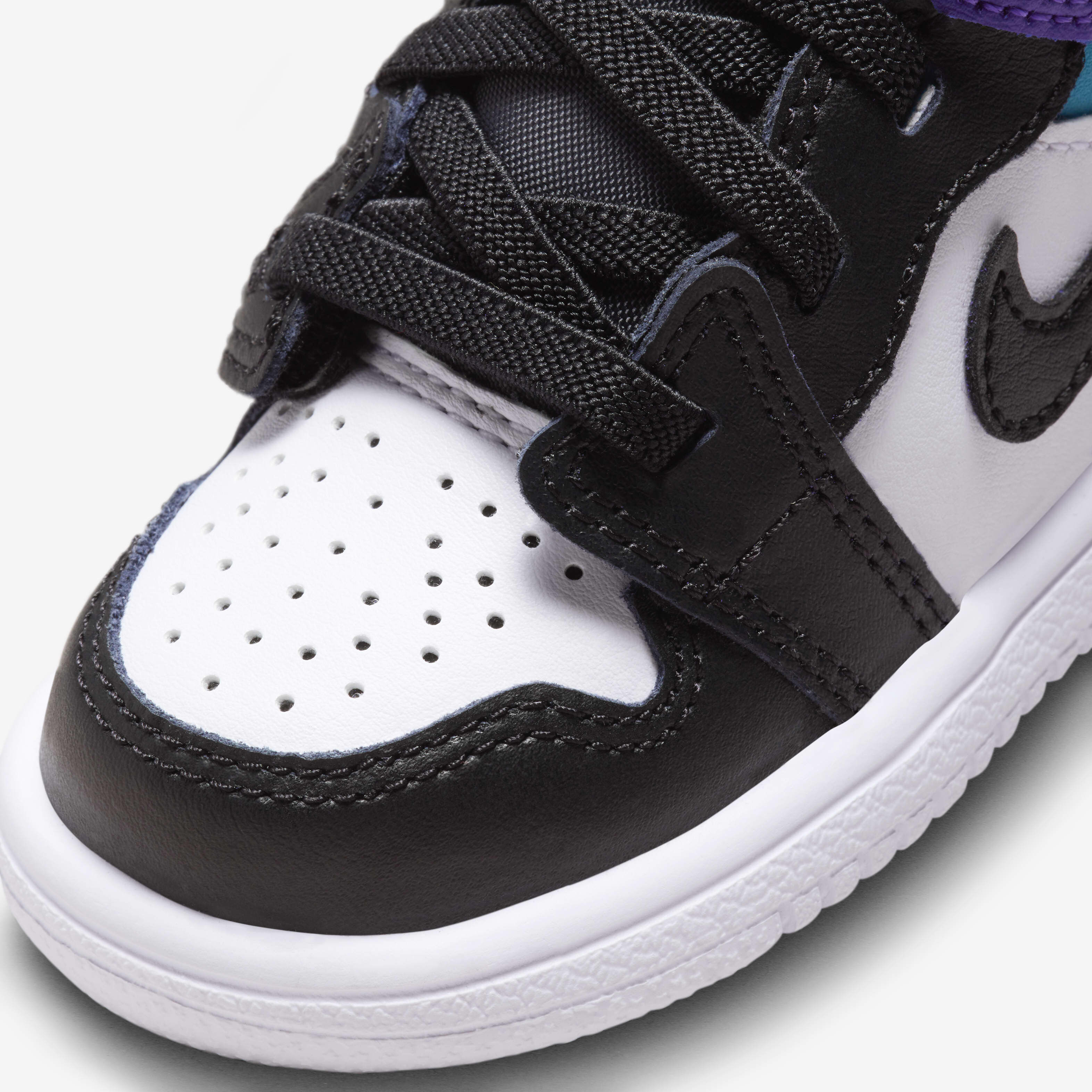 Jordan 1 Mid Alt image number 6