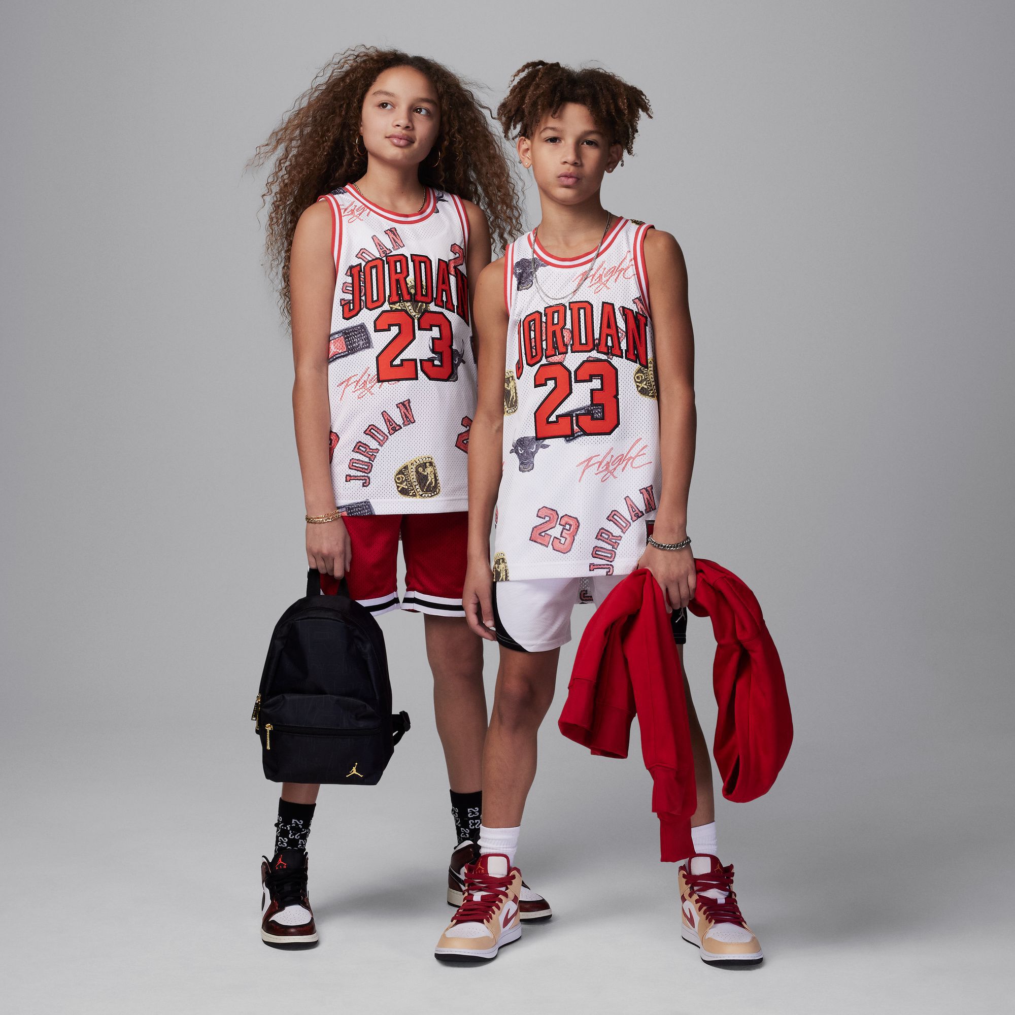 تيشيرت جوردن 23 سترايبد image number 2