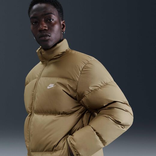 جاكيتات بافر-نايكي, نايكي سبورتسوير كلوب, جاكيت بافر ثيرما-فت للرجال