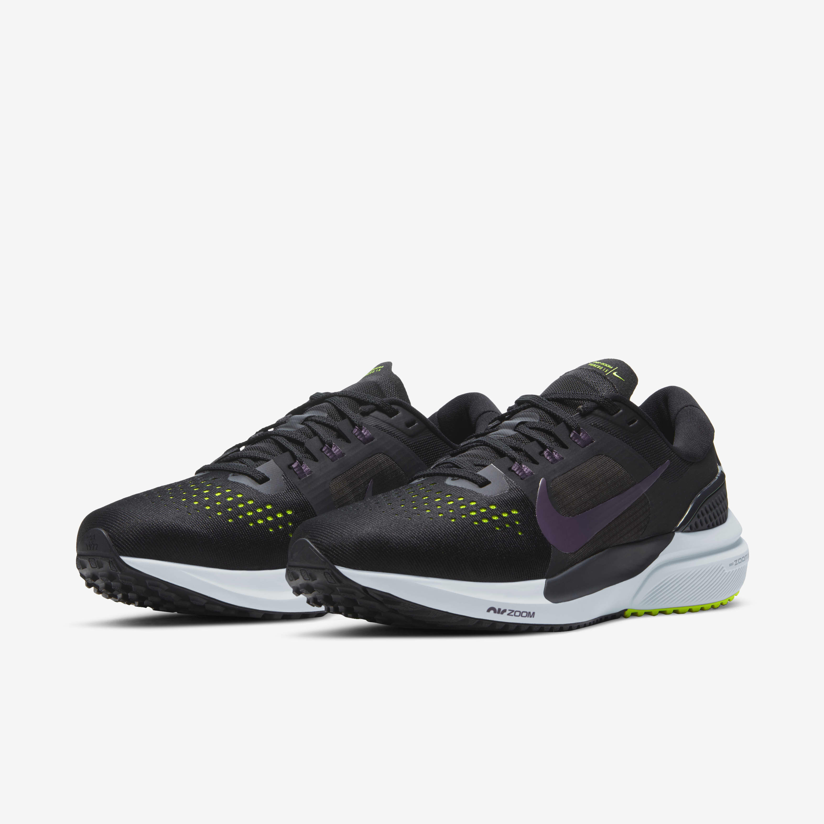 Nike Air Zoom Vomero 15 image number 4