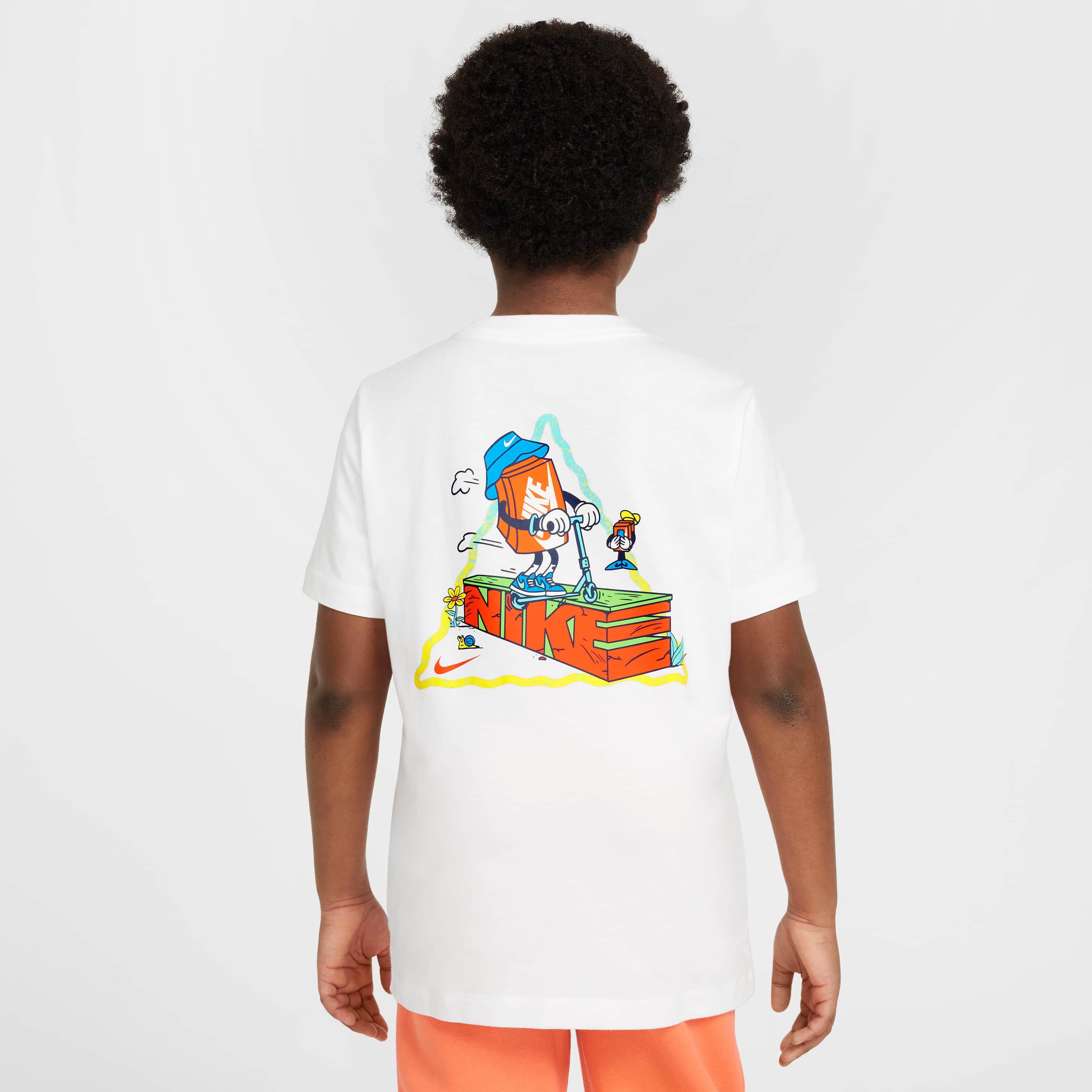 نايكي سبورتسوير image number 1