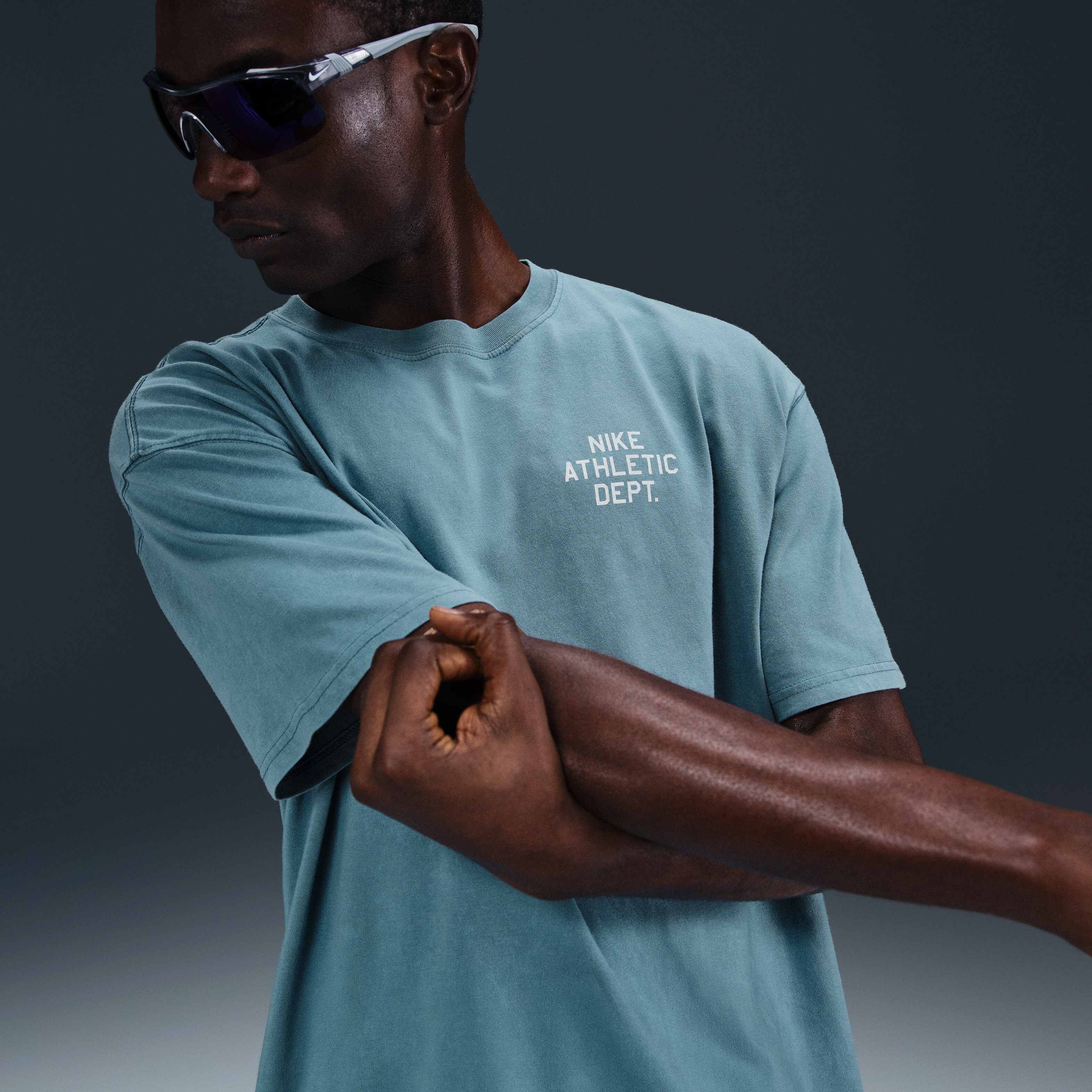 ★ Nike★ Max90 Fitness T-Shirt M Smoky Blue HJ3694006 HJ36 Buy Nike Men's Max90 Fitness T-Shirt - Smoky Blue | Nike