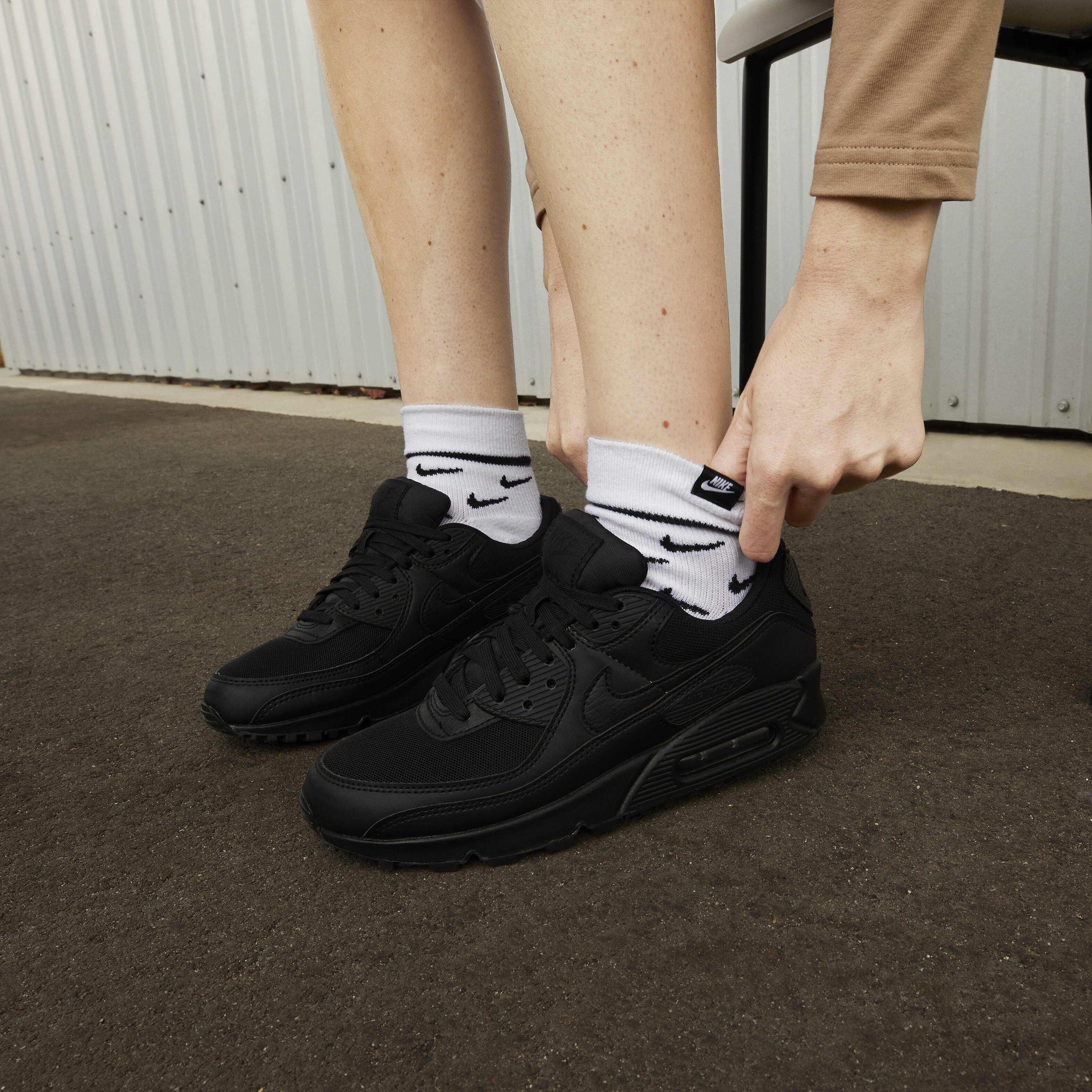Buy Nike Air Max 90 Women s Shoes Nike Saudi Official