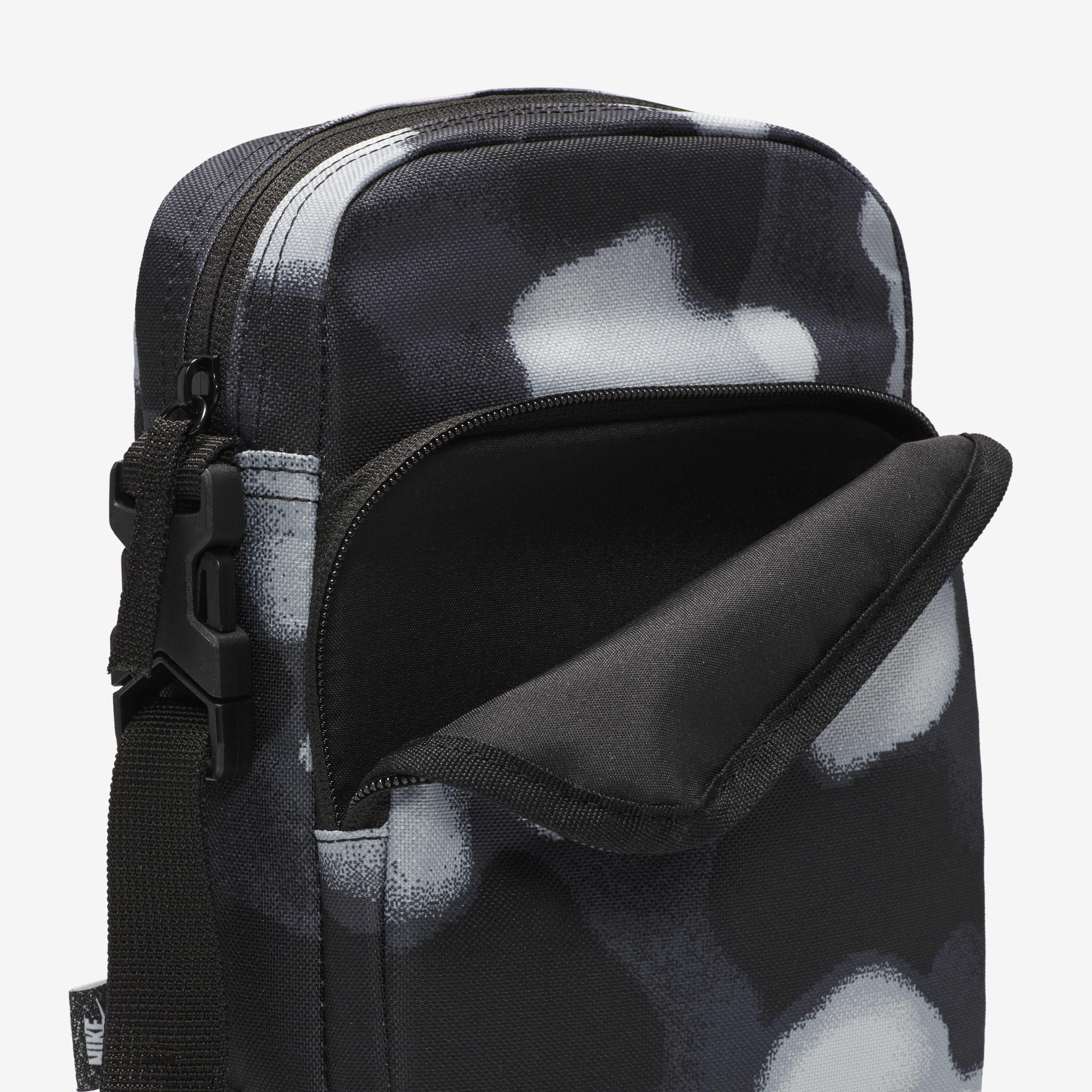 Nike Heritage image number 5