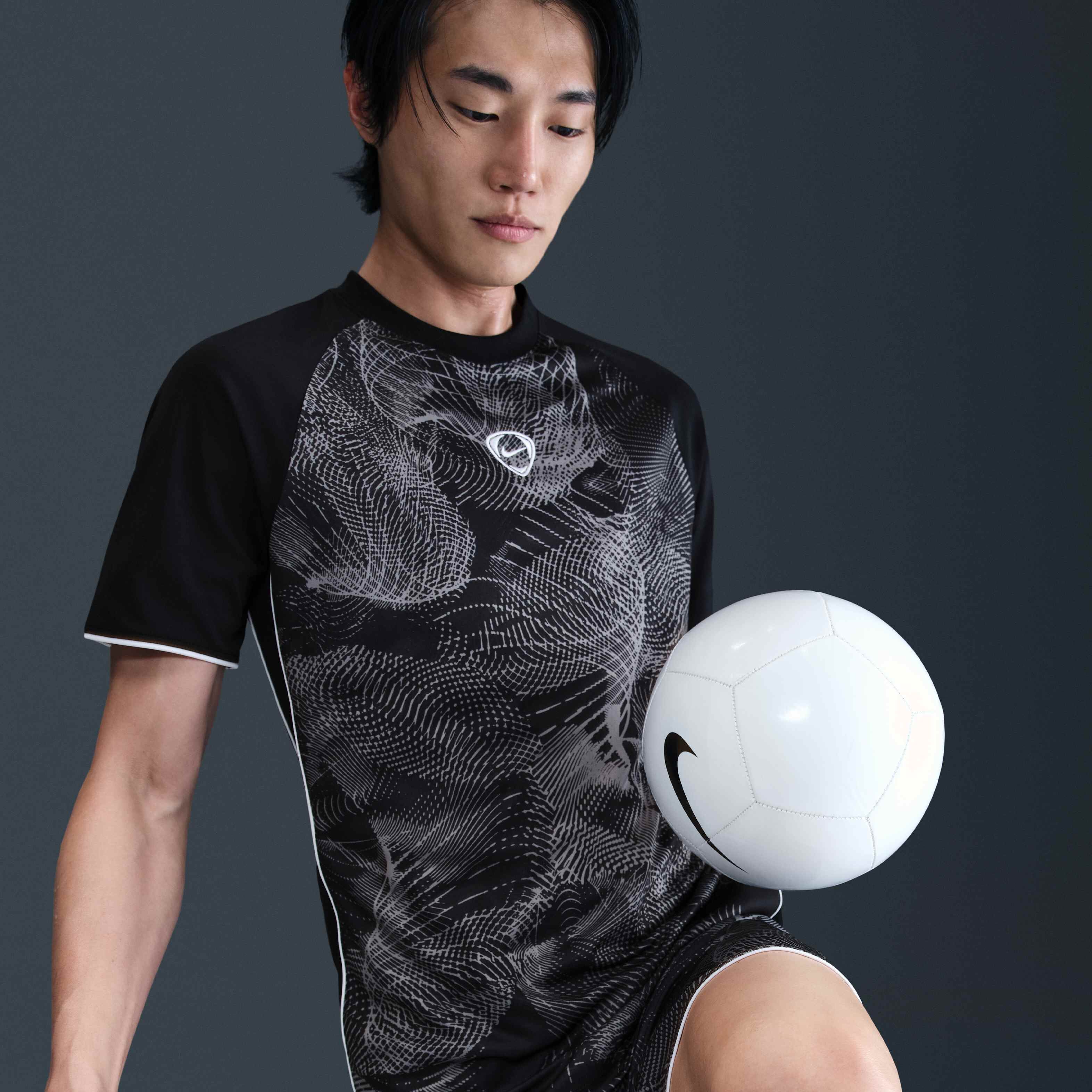 نايكي أكاديمي بلس image number 2