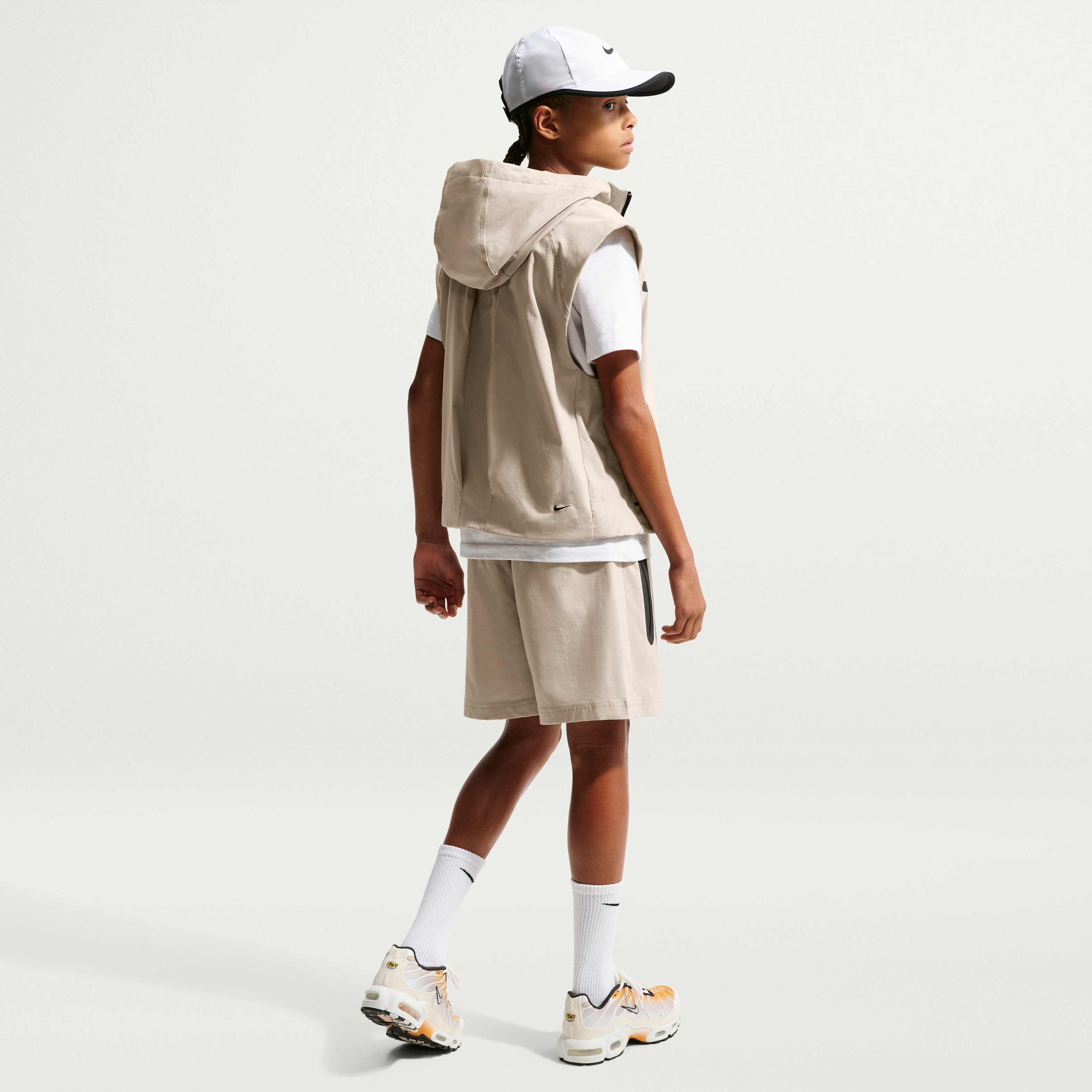 Nike Sportswear Tech image number 4