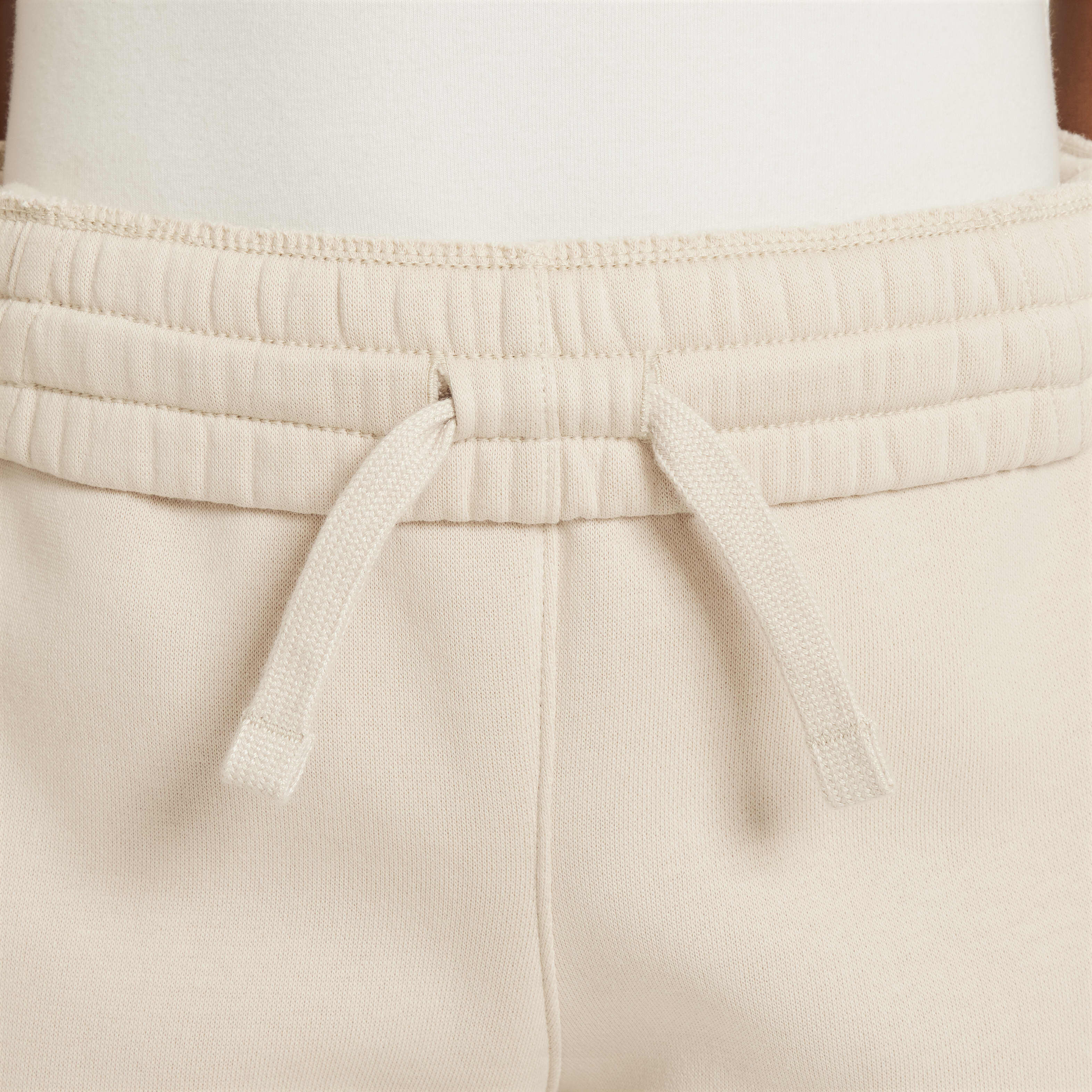 نايكي سبورتسوير كلوب فليس image number 4