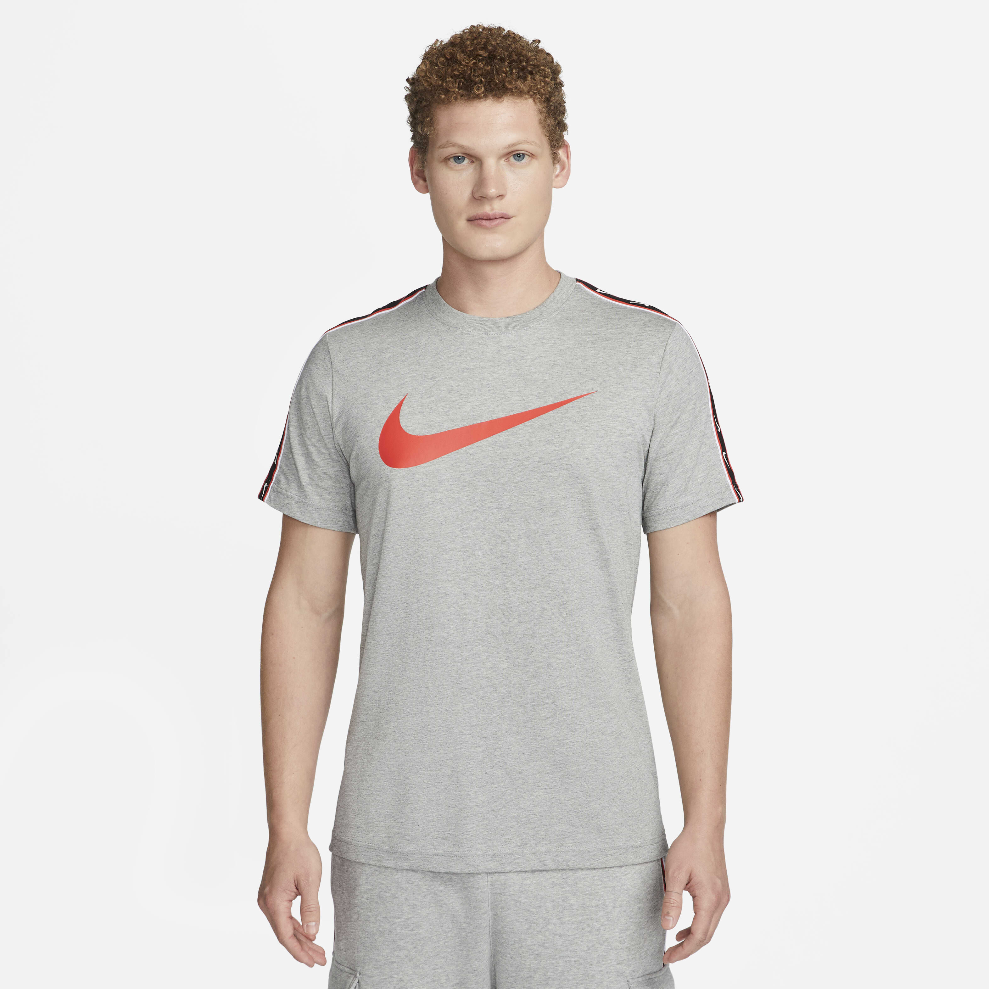 Nike Sportswear Repeat image number 0