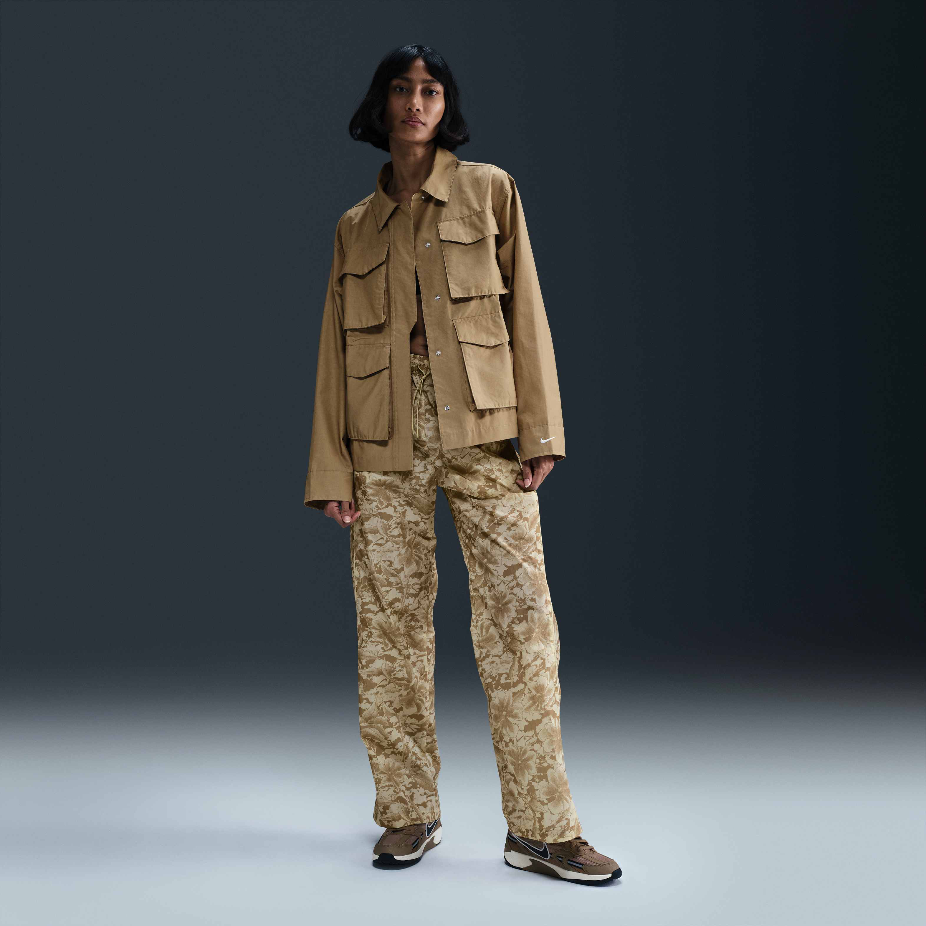 نايكي سبورتسوير ايفريثنج ووفنز image number 3