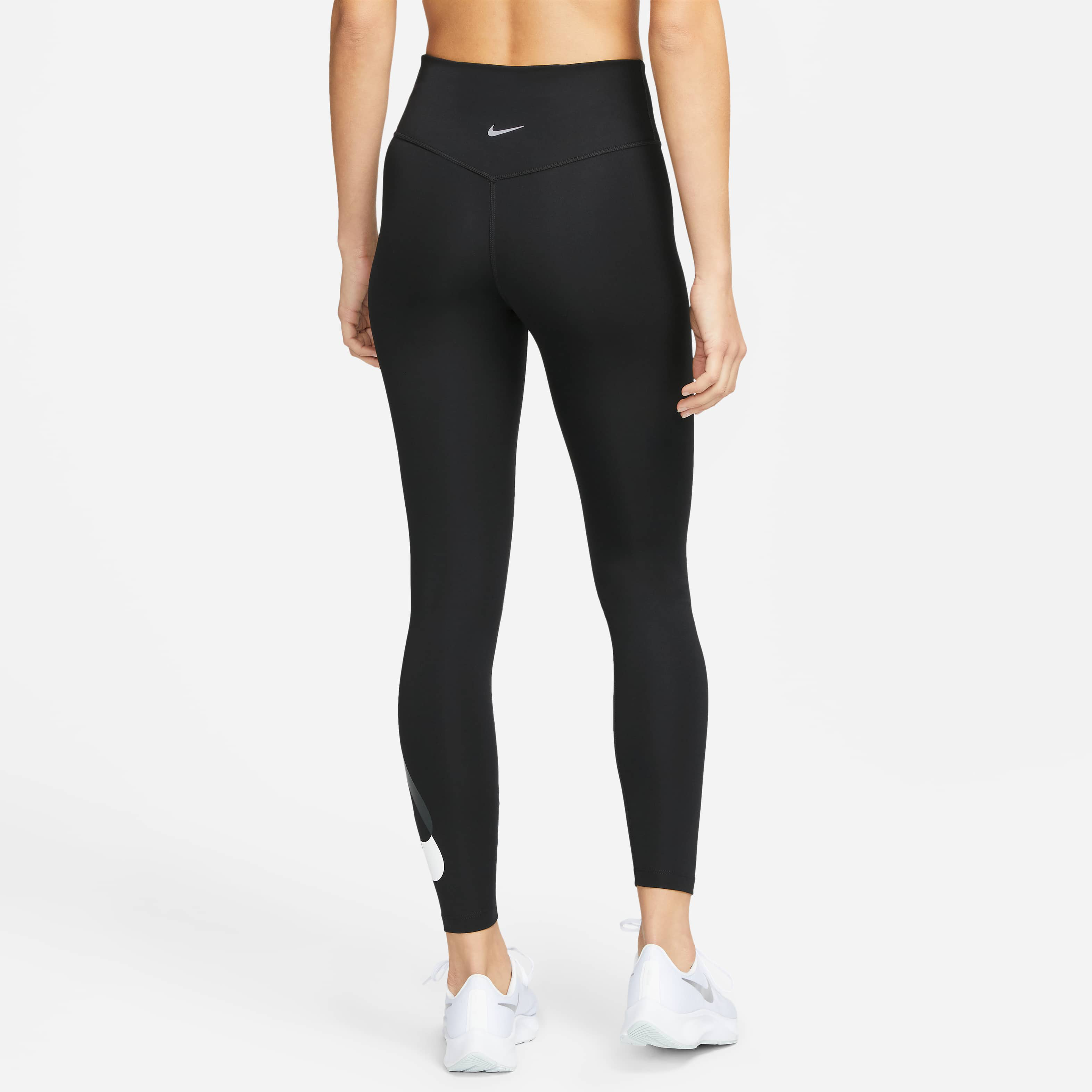 Nike Swoosh Run image number 1