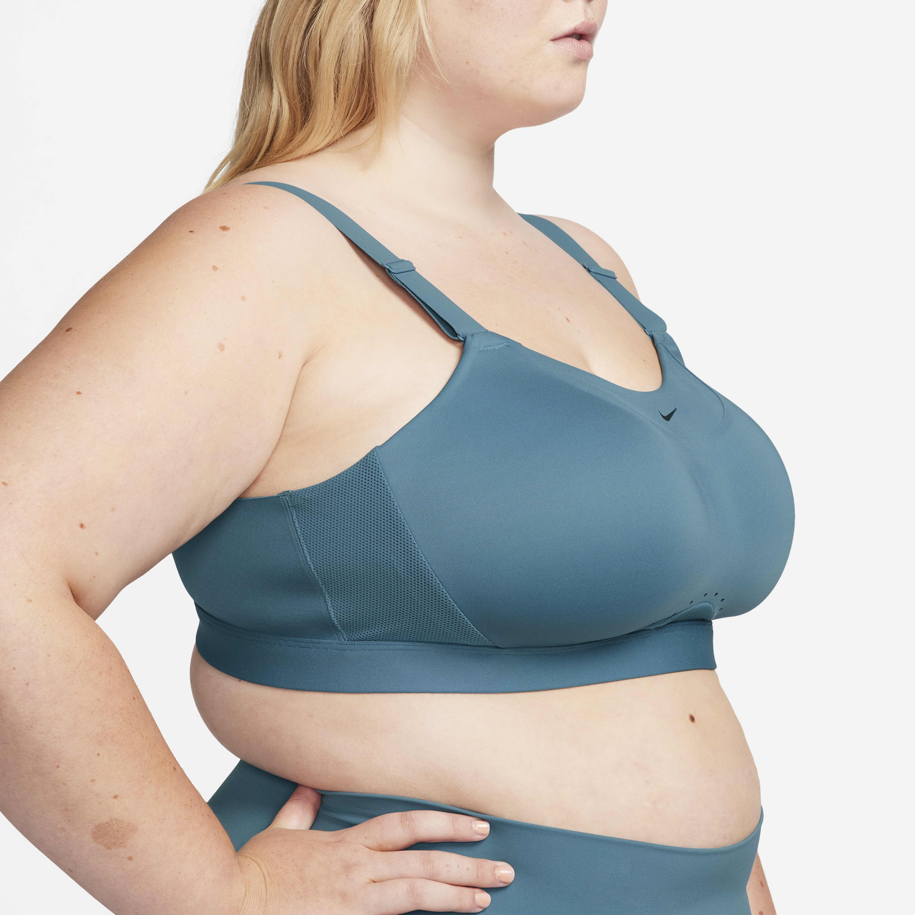 نايكي ألفا image number 10