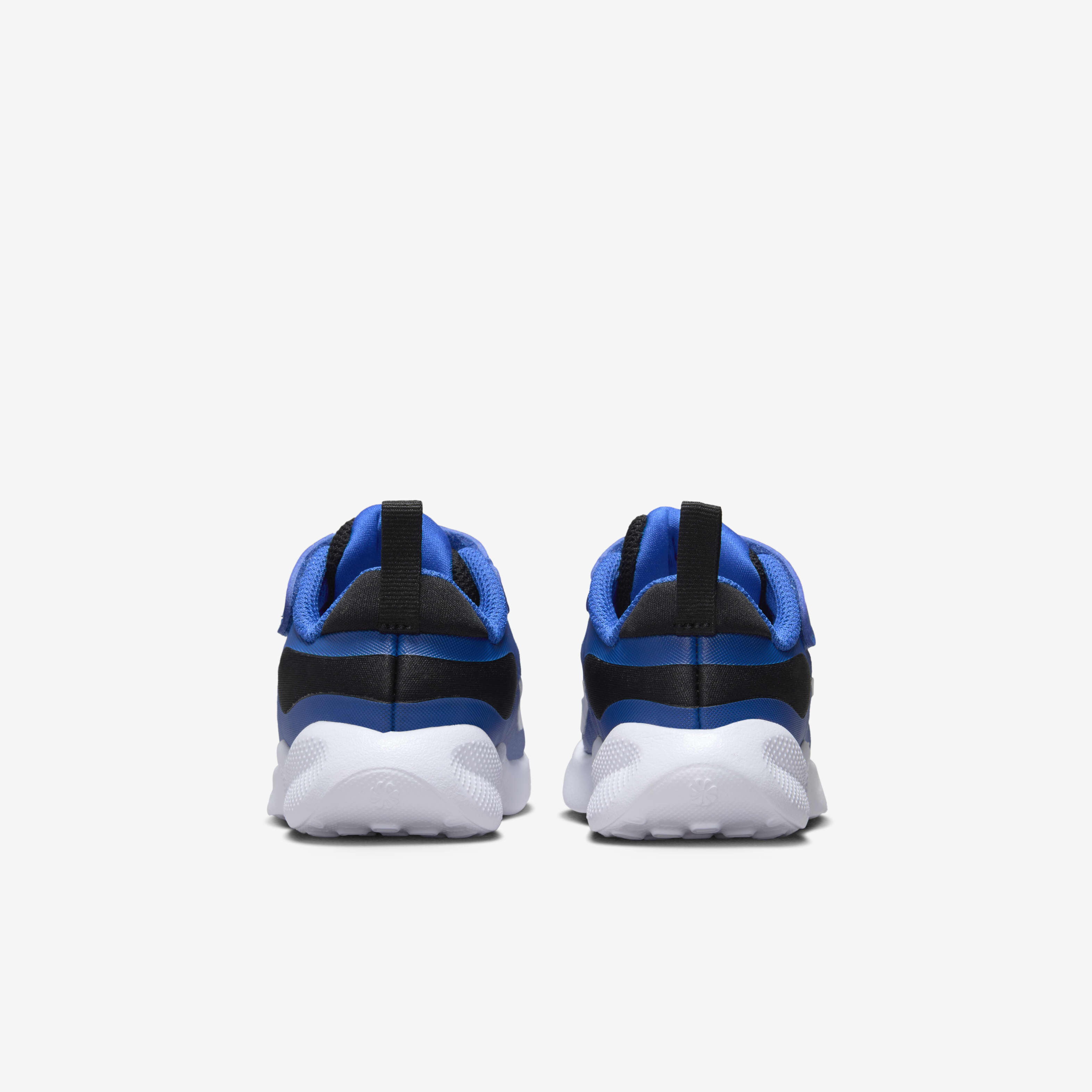 Nike Revolution 7 image number 5