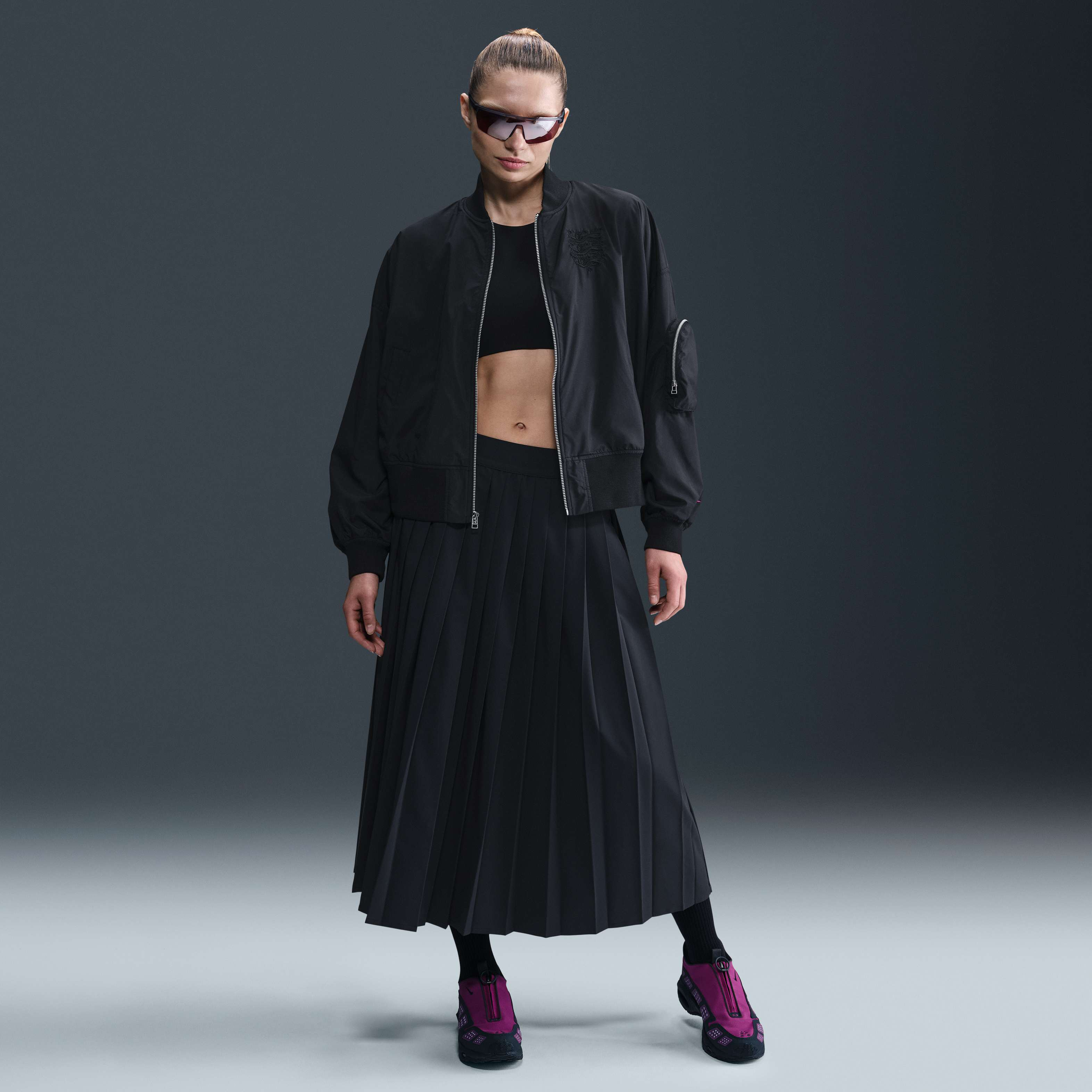 إنجلترا ايسنشال image number 3