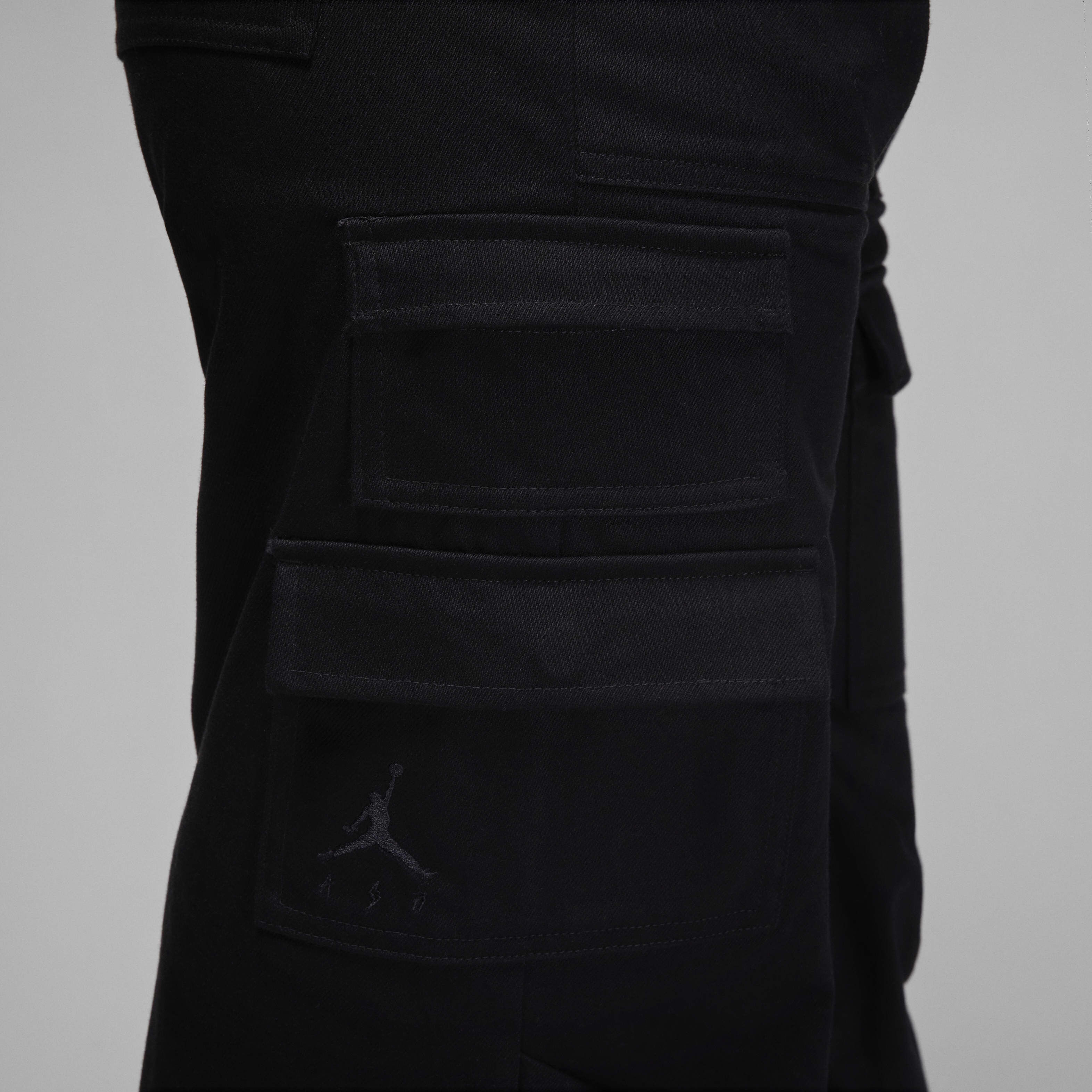 Jordan x J Balvin image number 3