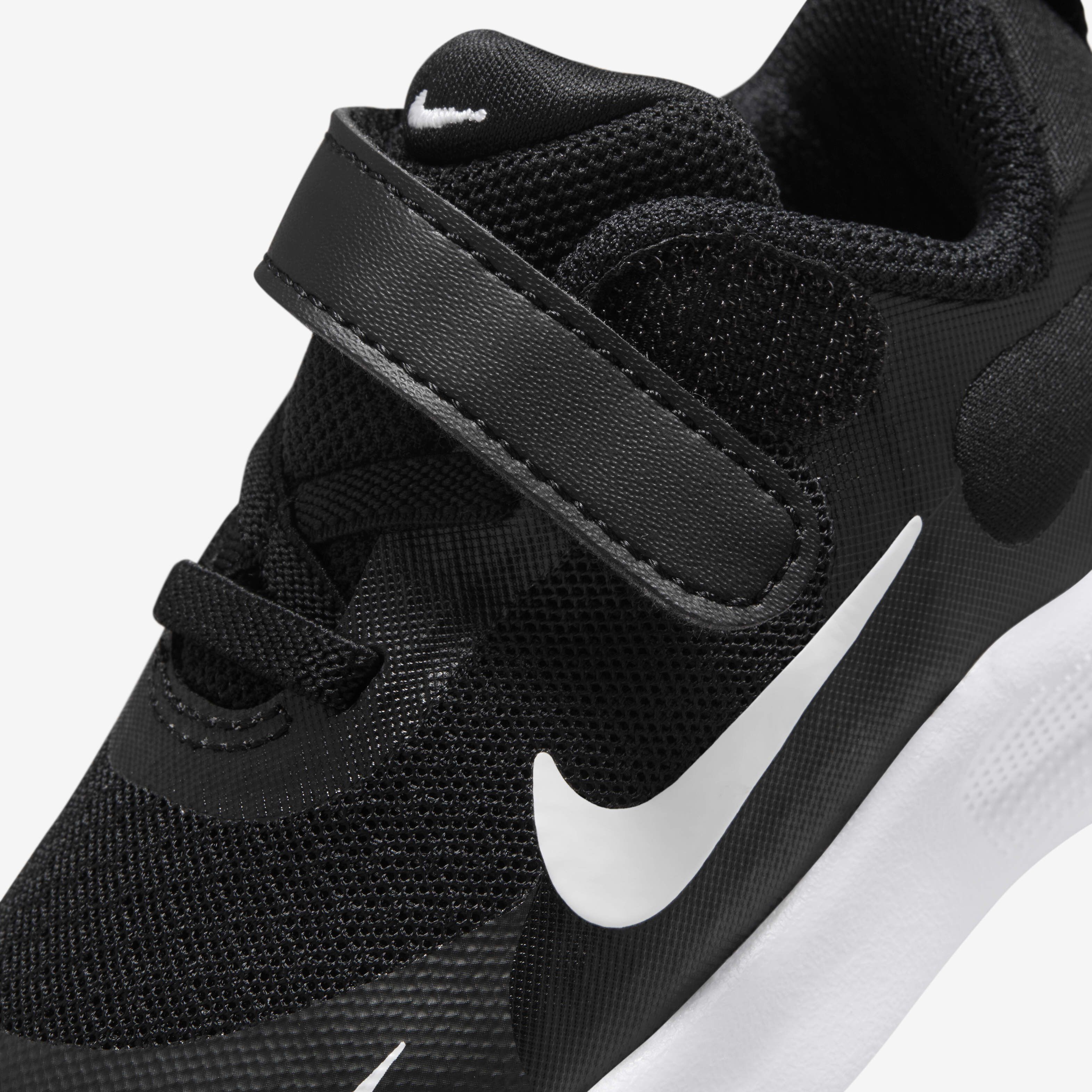 Little kids nike revolution 2 outlet