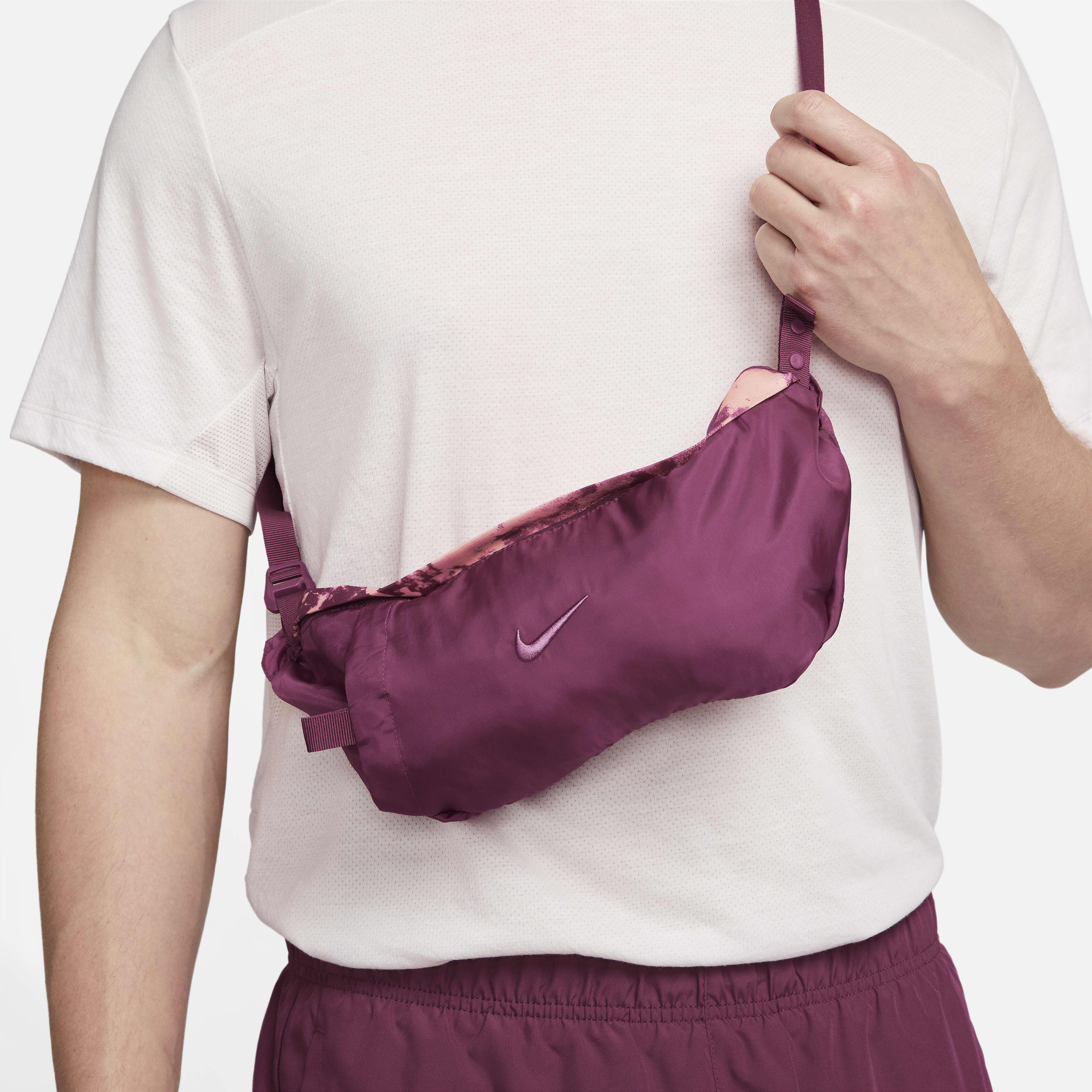 Nike jacket that turns into a bag clearance